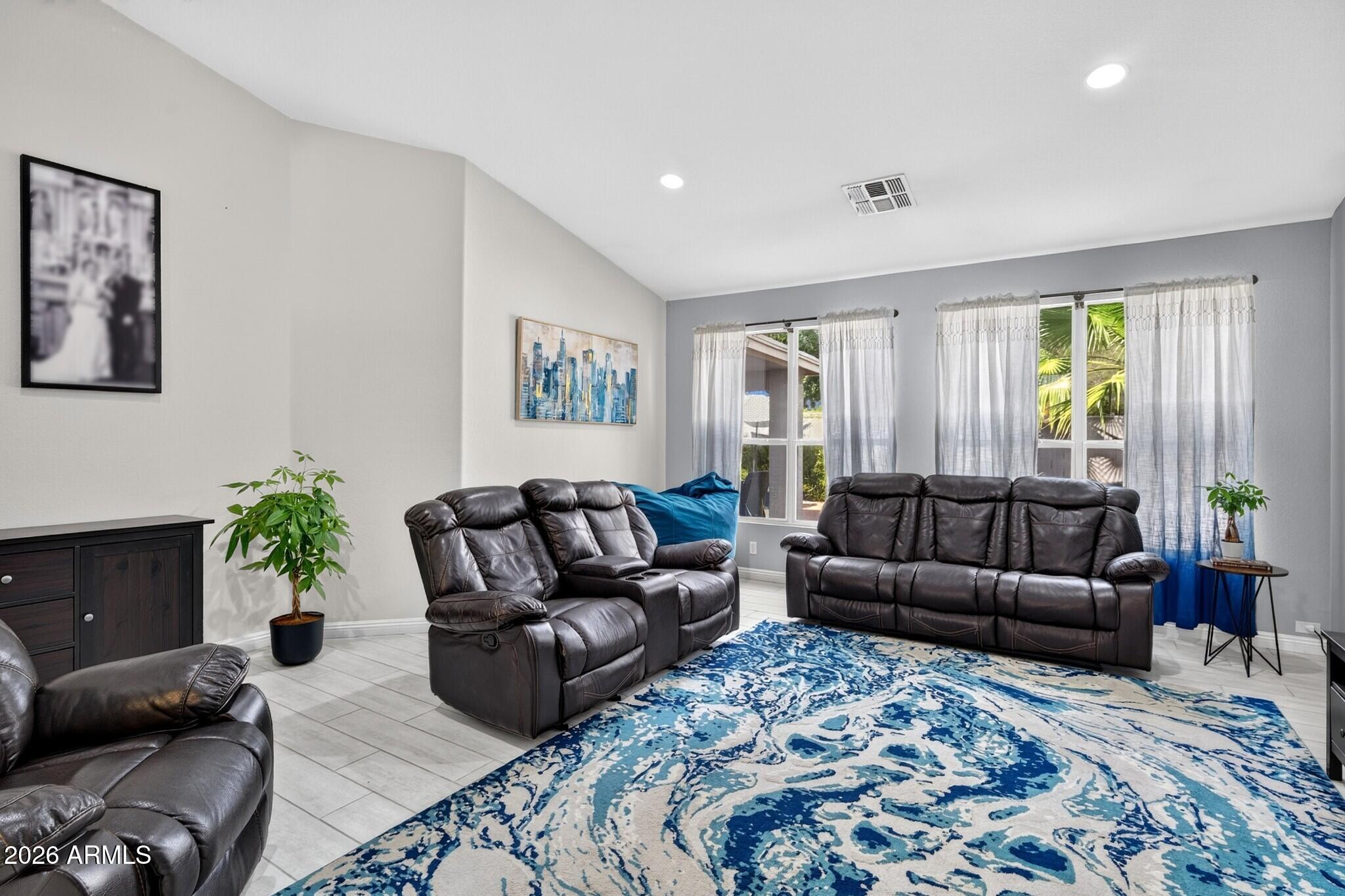 1391 N ALEXIS Drive