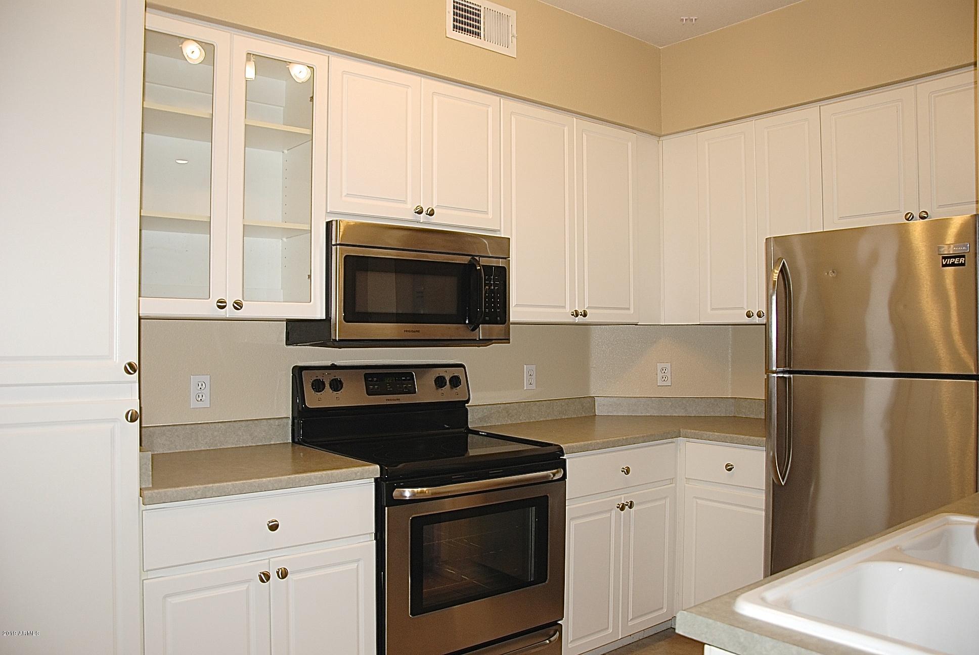 1701 E COLTER Street 163