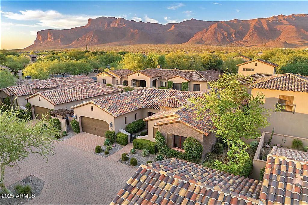 Photo of 3173 S Mulberry Court, Gold Canyon, AZ 85118 (MLS # 6907018)