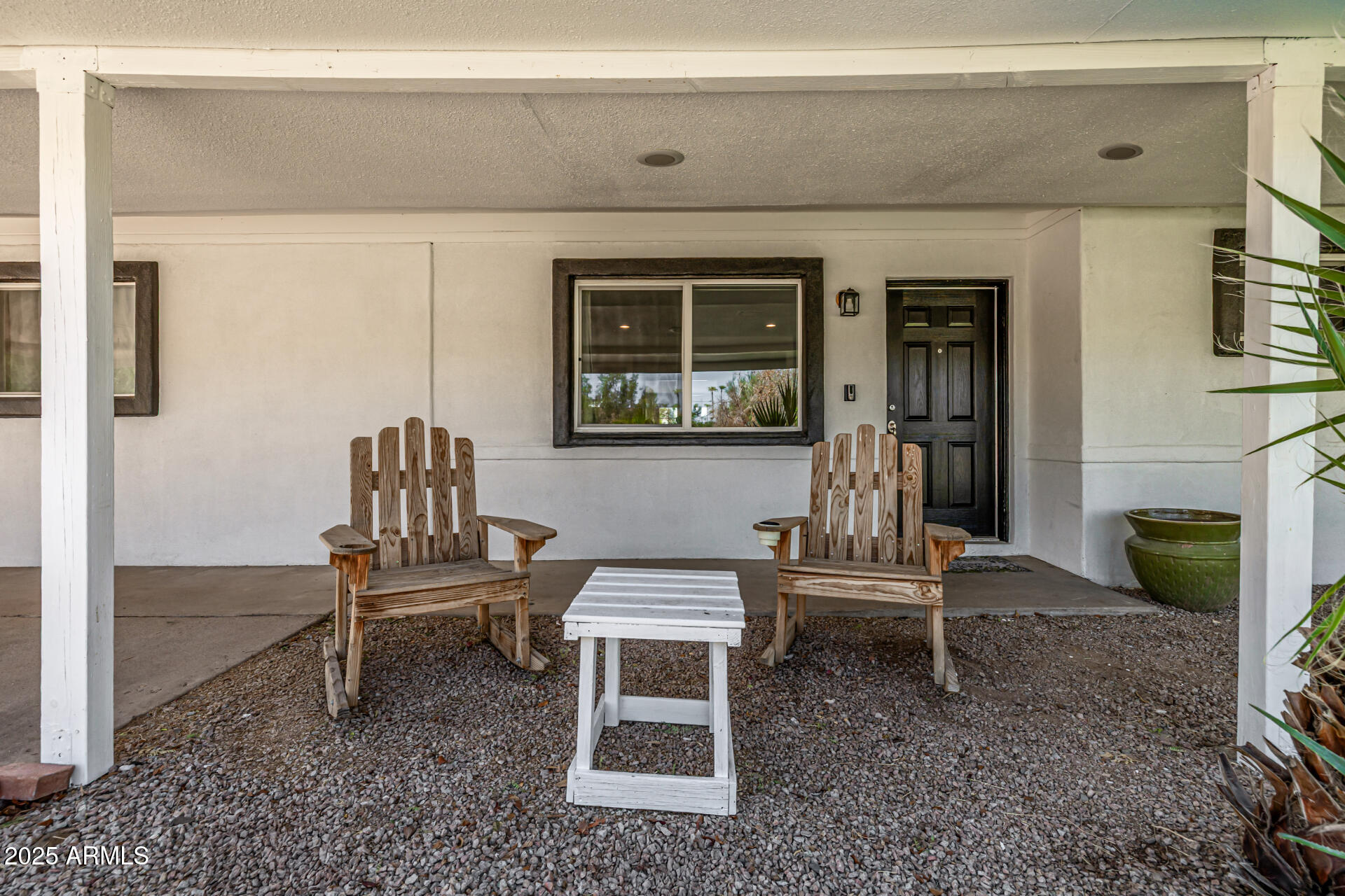 10209 E JONES Avenue