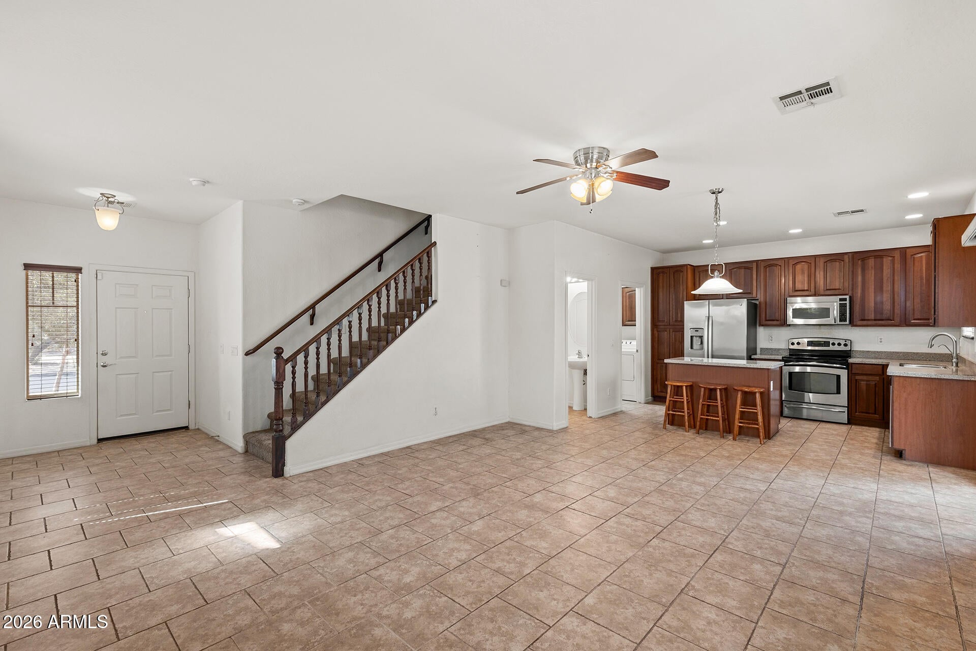 17401 W HOLLAND Lane