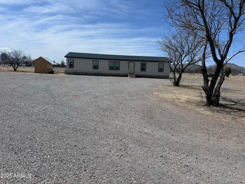 MLS: 6845849