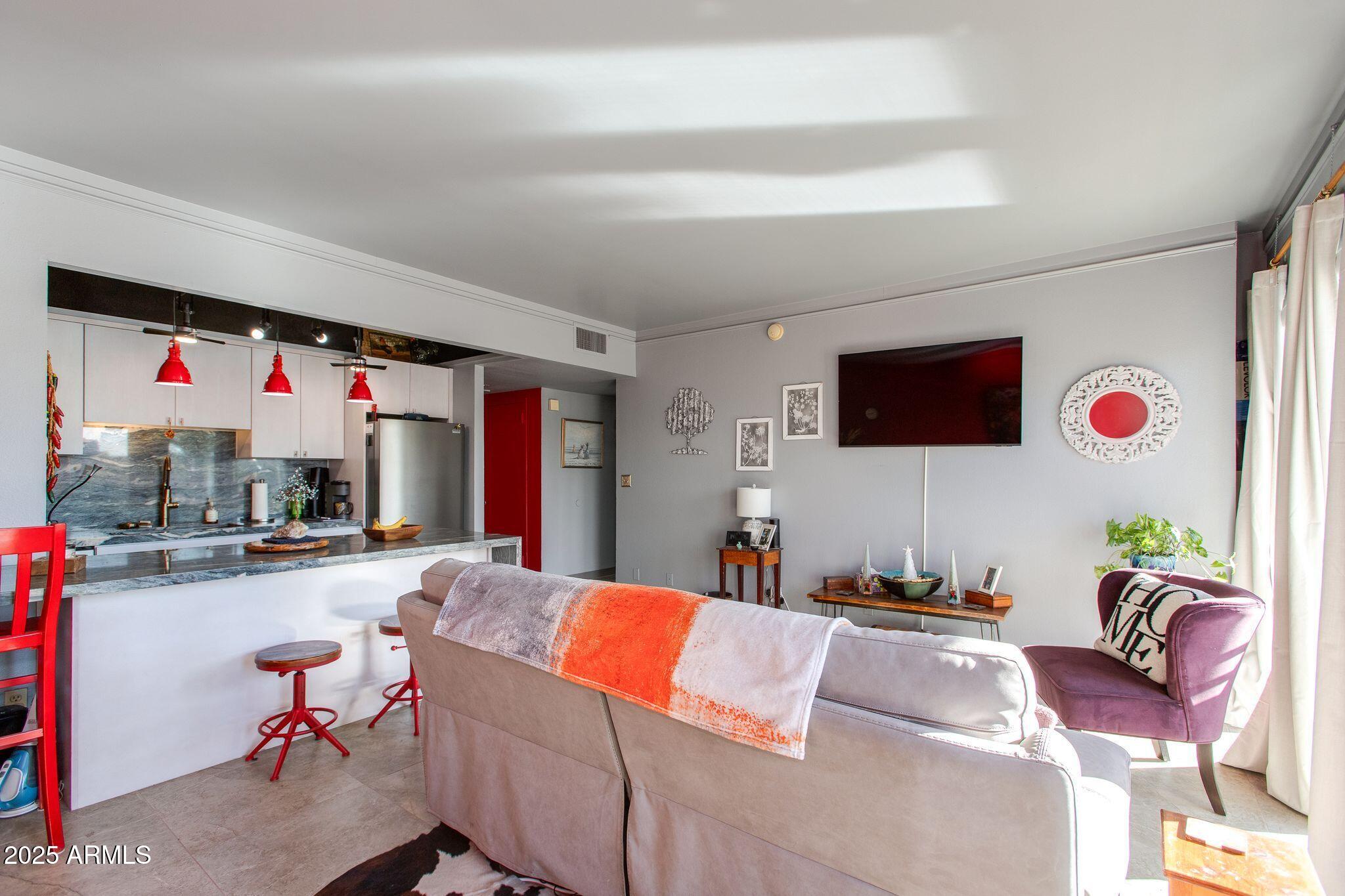 4750 N CENTRAL Avenue 3J