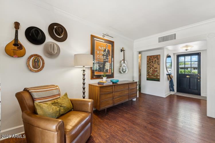 3201 E COLTER Street