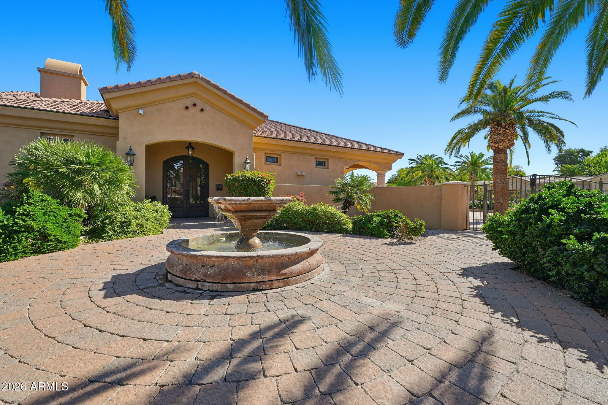 1367 S COUNTRY CLUB Drive 1118