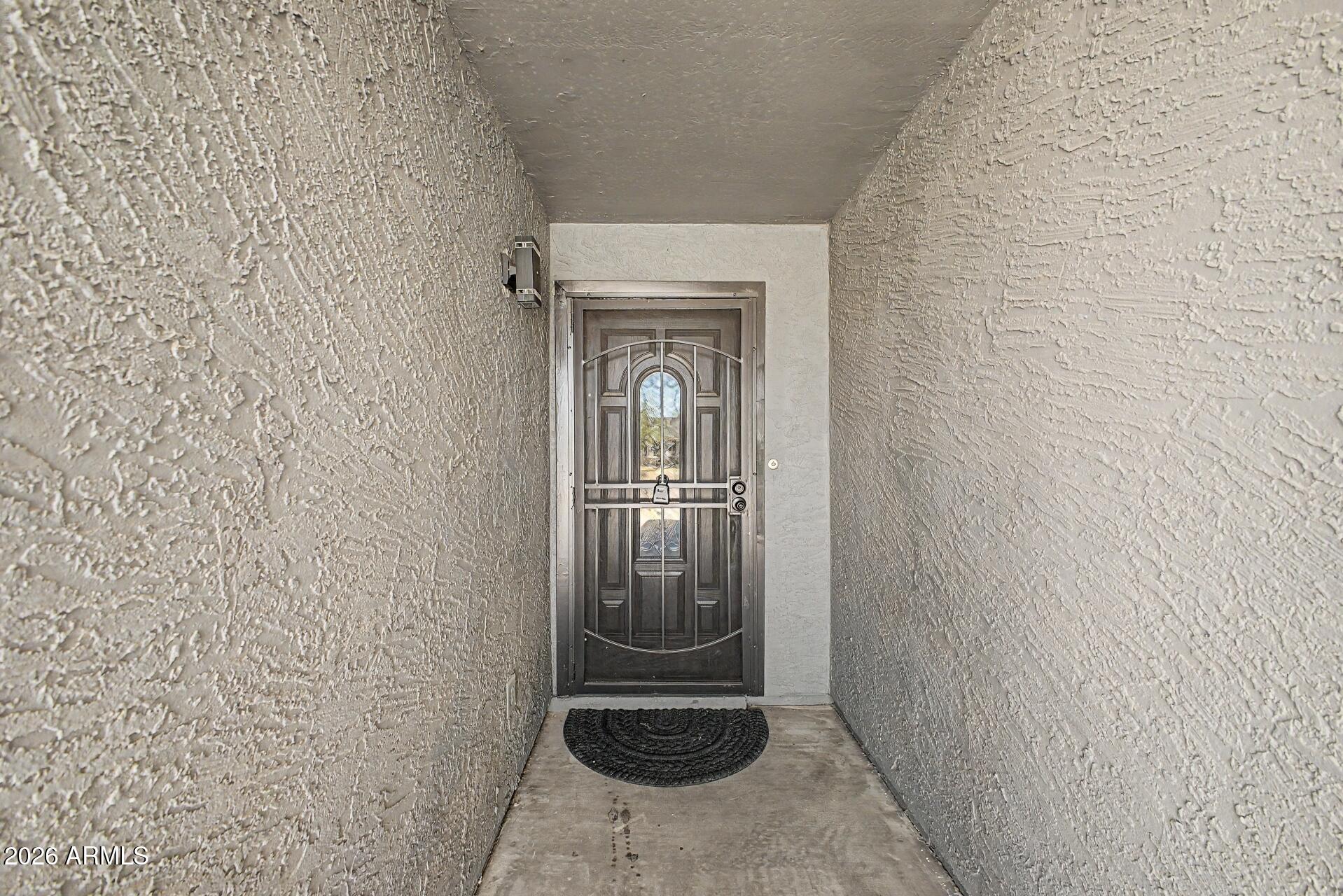 8915 W LAS PALMARITAS Drive