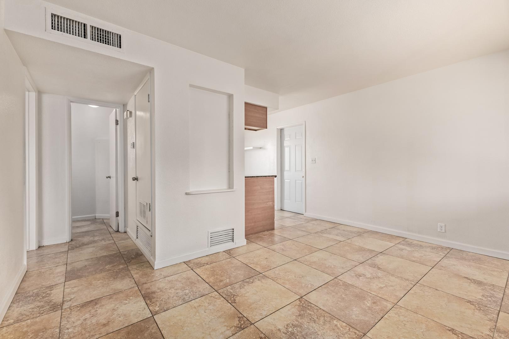 524 W Fairway Drive Unit 6