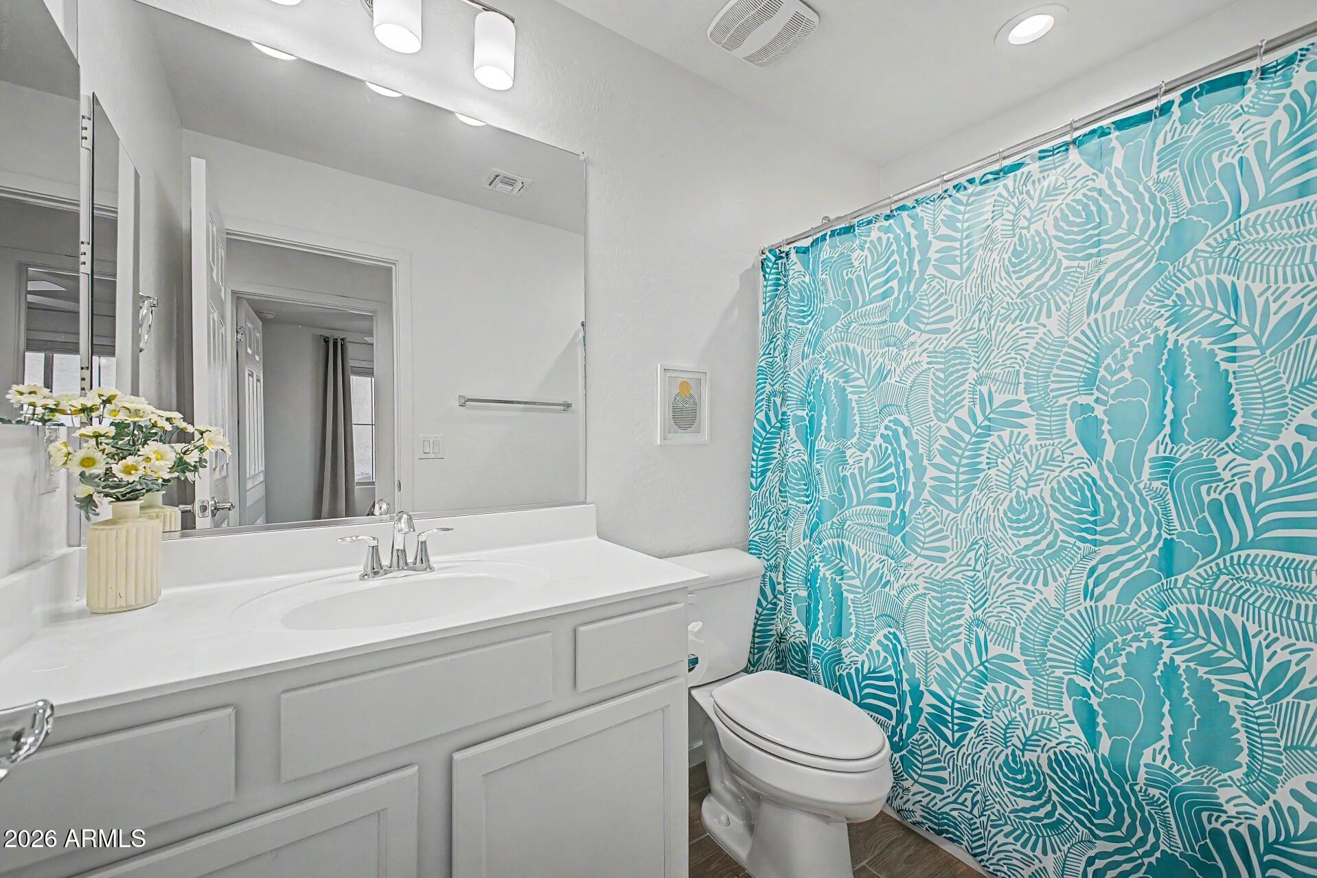 EASTRIDGE MANOR - Residential