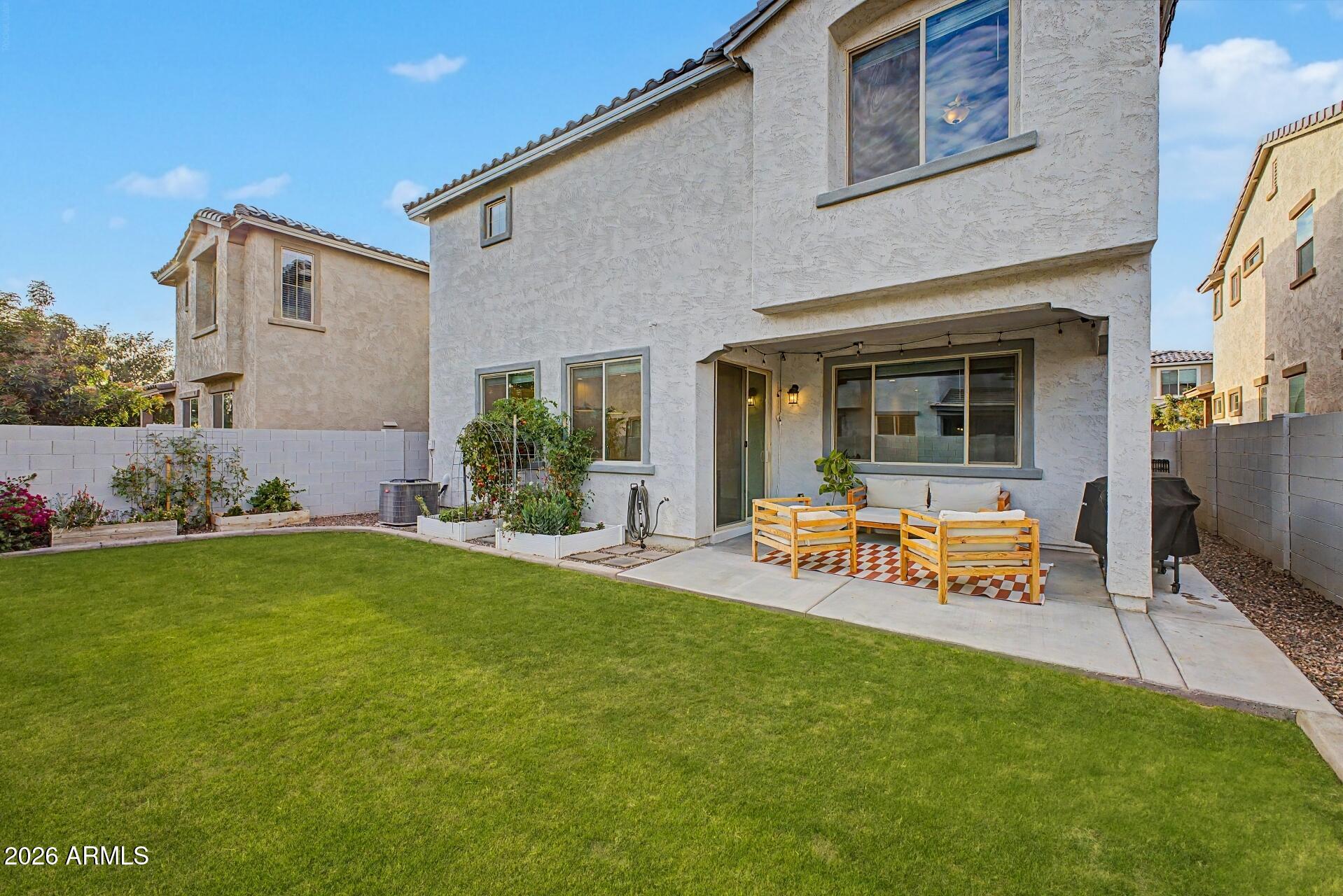 EASTRIDGE MANOR - Residential