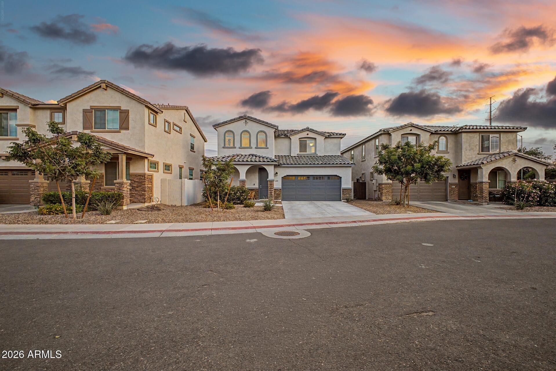 EASTRIDGE MANOR - Residential