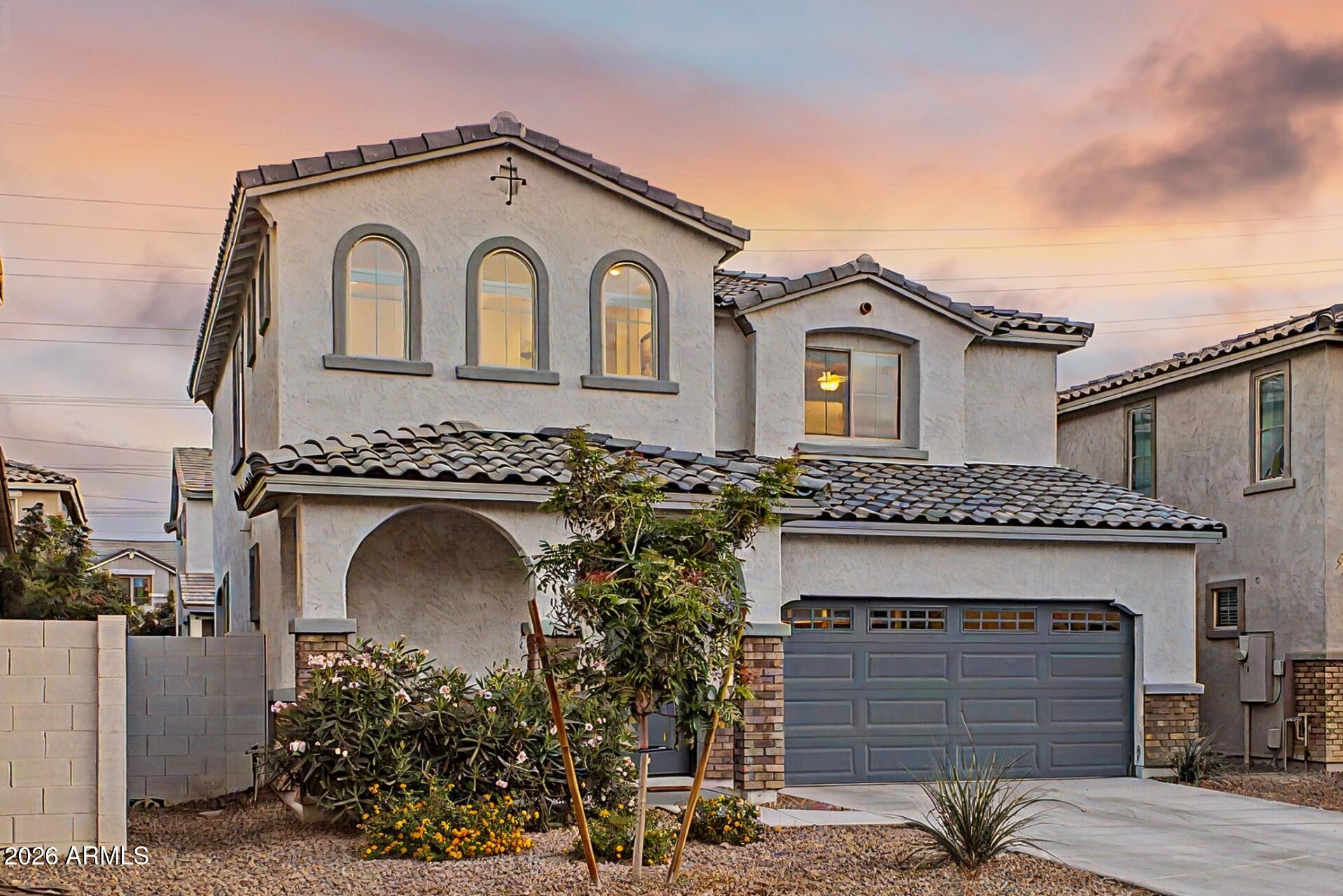 EASTRIDGE MANOR - Residential