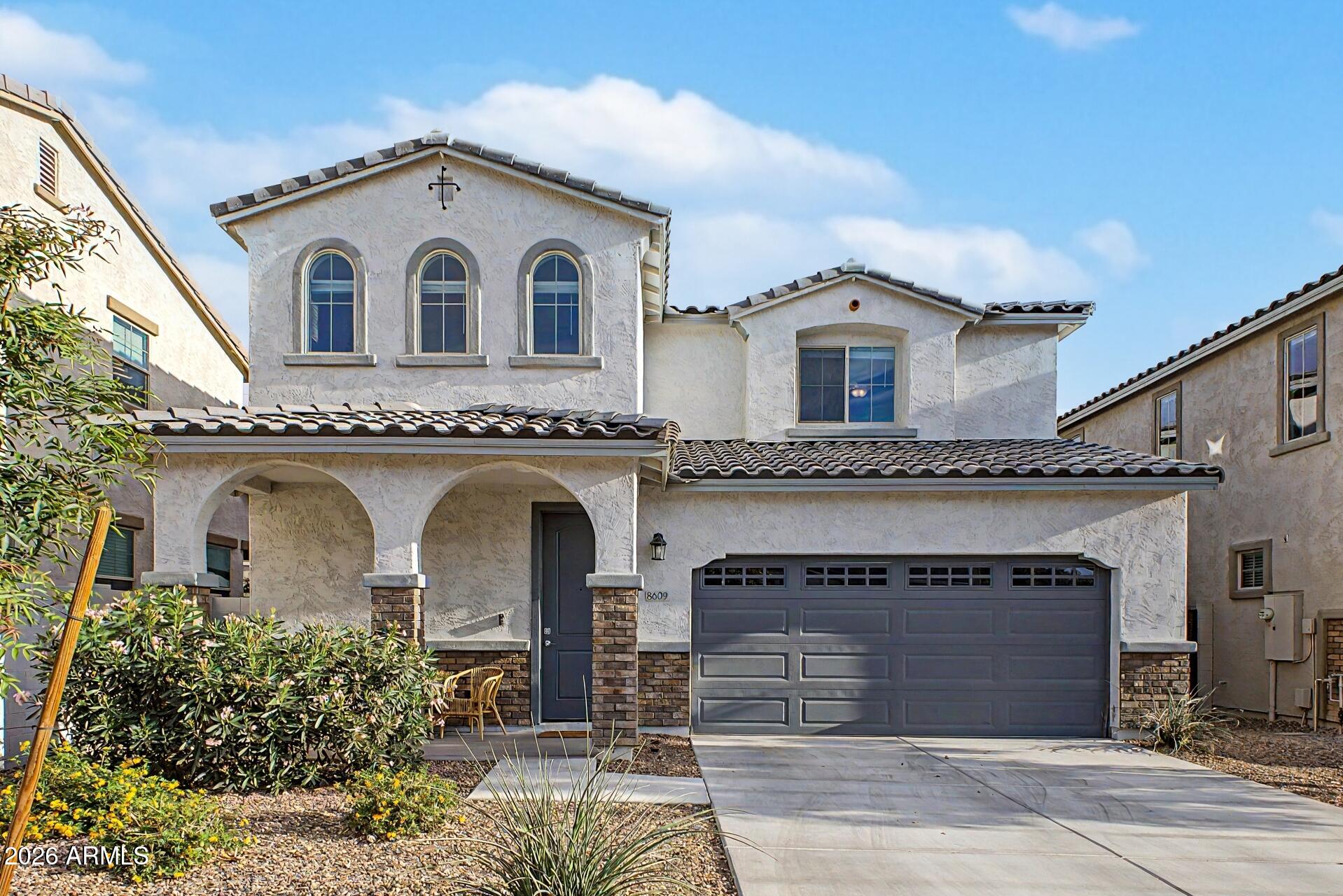 EASTRIDGE MANOR - Residential
