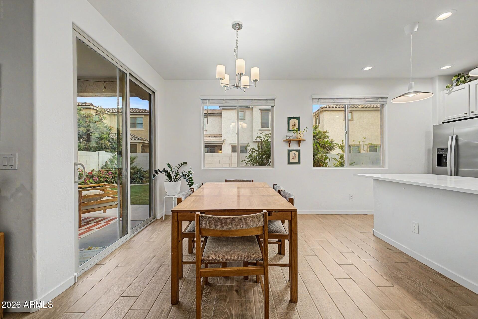 EASTRIDGE MANOR - Residential