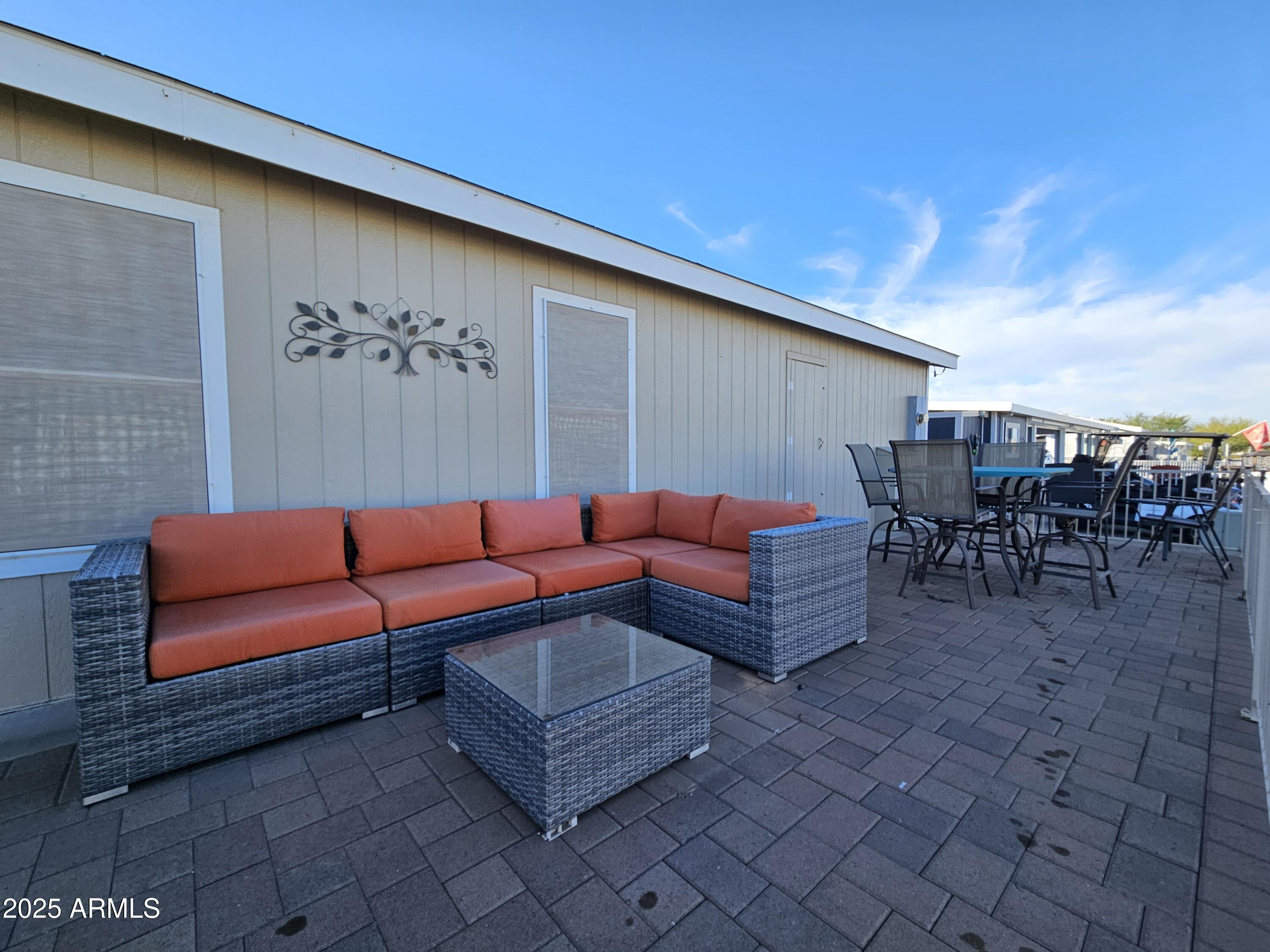 650 N Hawes Road 4013