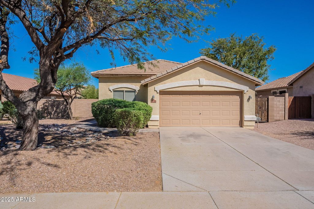Photo of 4946 E Thunderbird Drive, Chandler, AZ 85249 (MLS # 6929929)