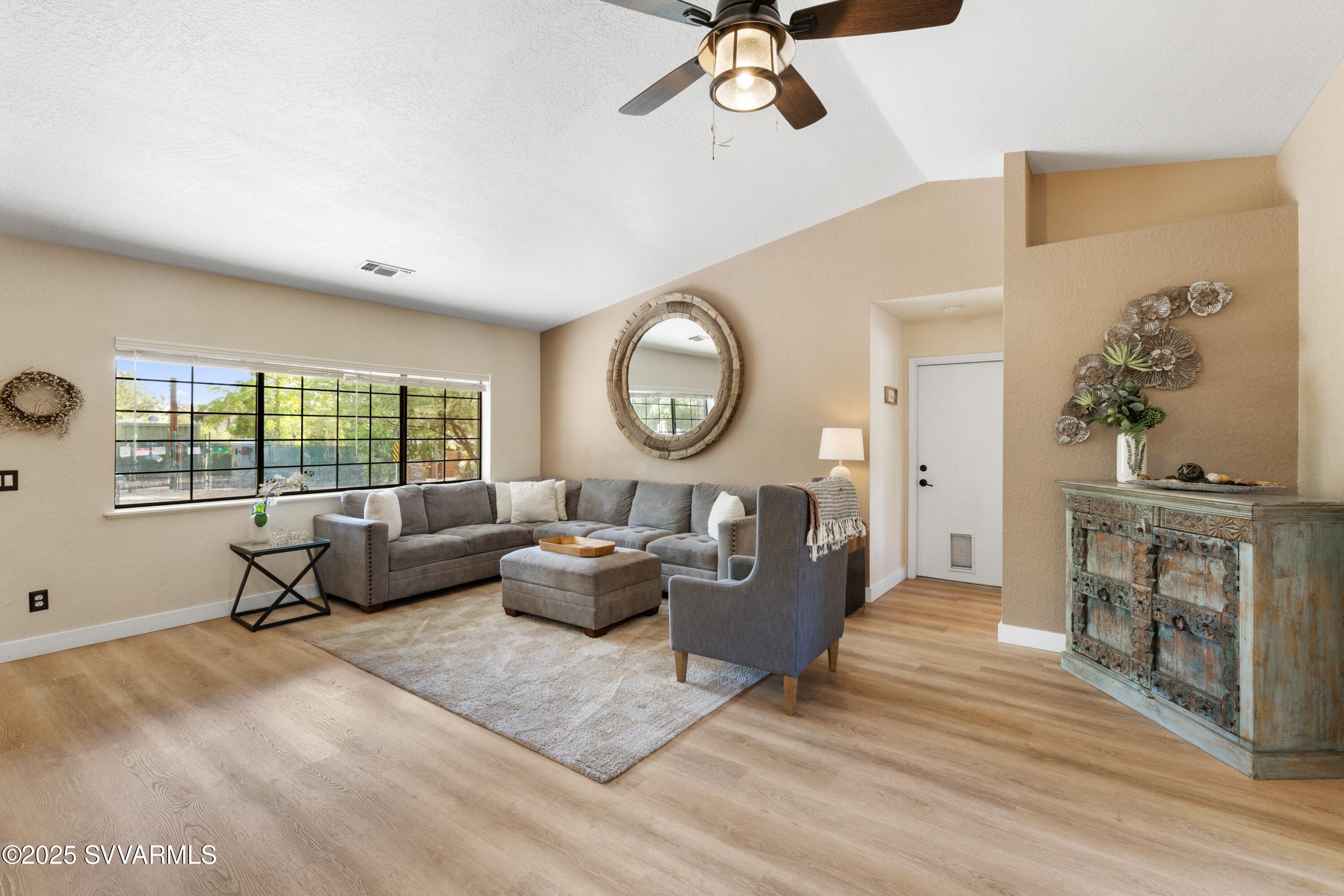 25 Wild Horse Mesa Drive