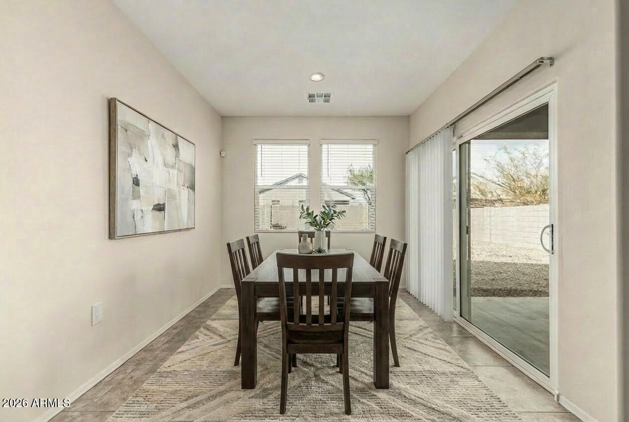 1732 W PINKLEY Avenue