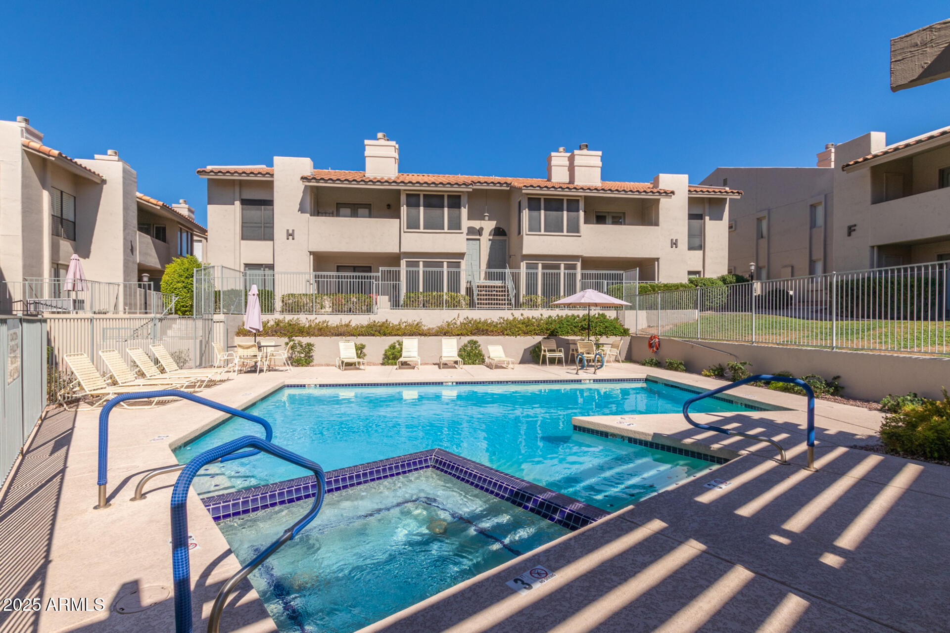 1840 E MORTEN Avenue 140