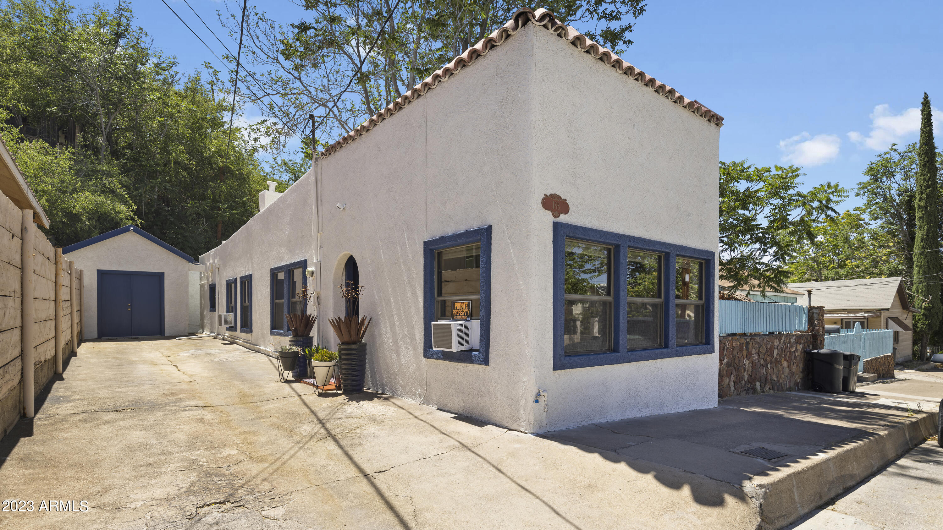 Listing image 4