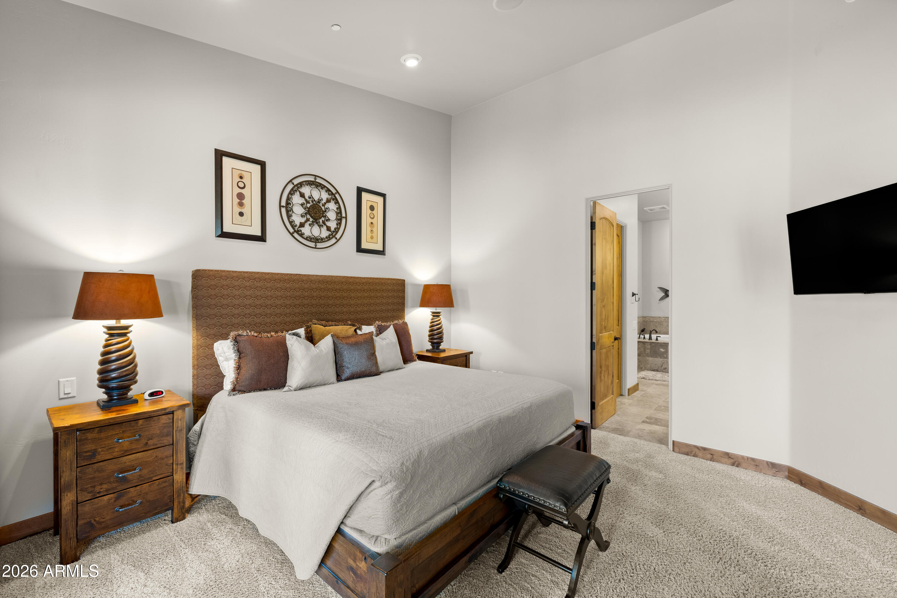 Flagstaff, Arizona, 86005, United States, 3 Bedrooms Bedrooms, ,2 BathroomsBathrooms,Residential,Active,2041563