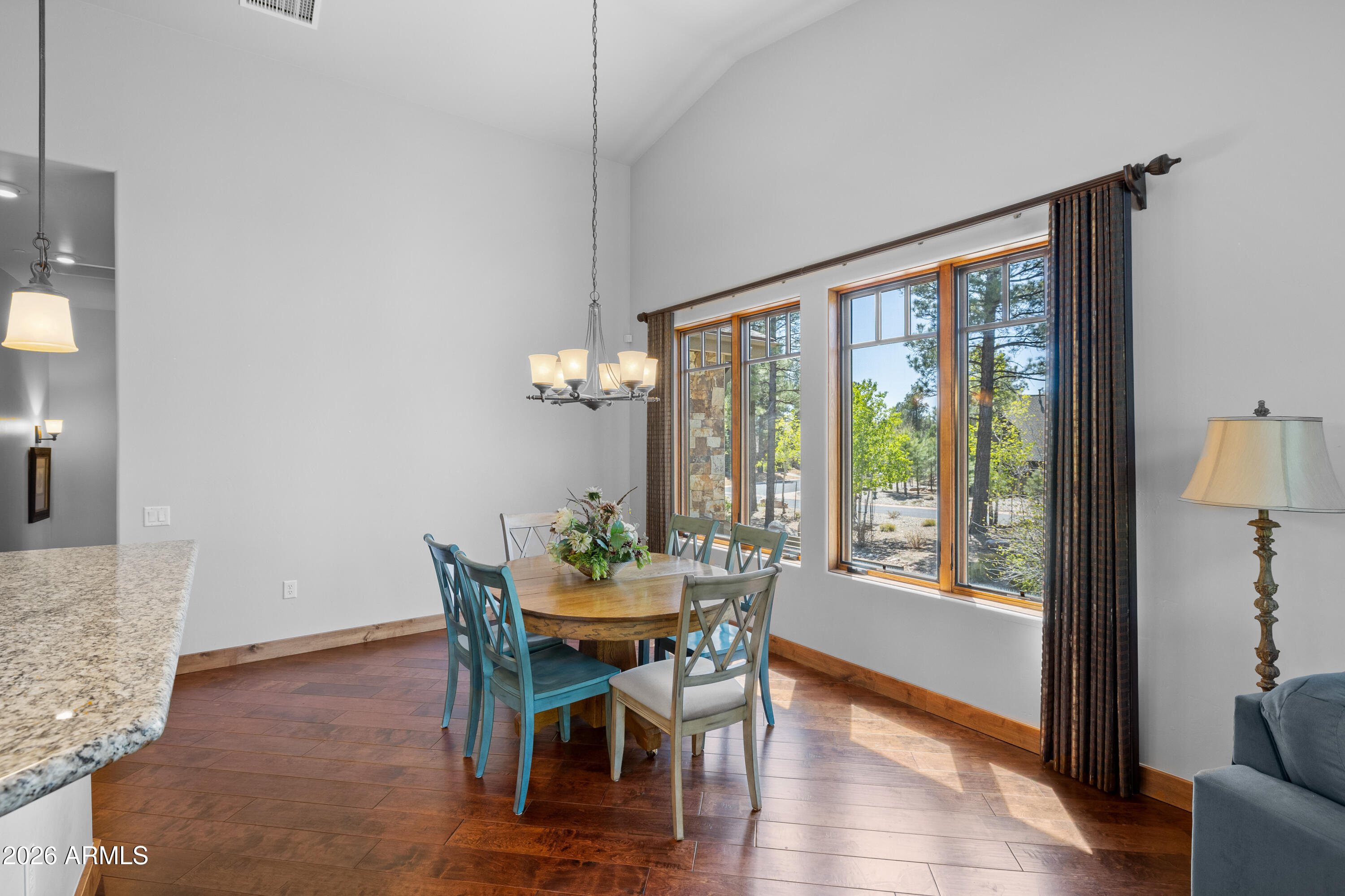 Flagstaff, Arizona, 86005, United States, 3 Bedrooms Bedrooms, ,2 BathroomsBathrooms,Residential,Active,2041563