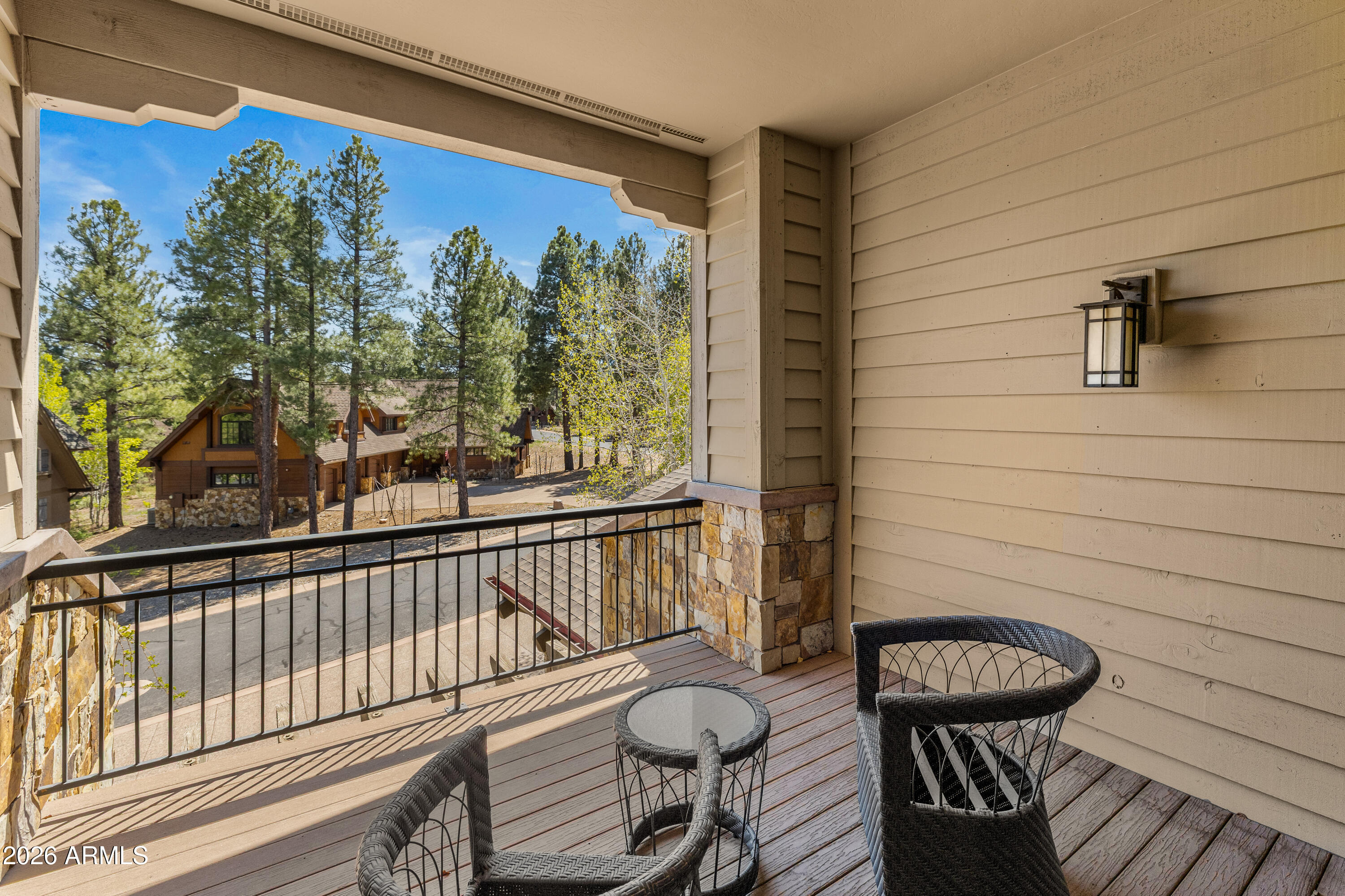 Flagstaff, Arizona, 86005, United States, 3 Bedrooms Bedrooms, ,2 BathroomsBathrooms,Residential,Active,2041563