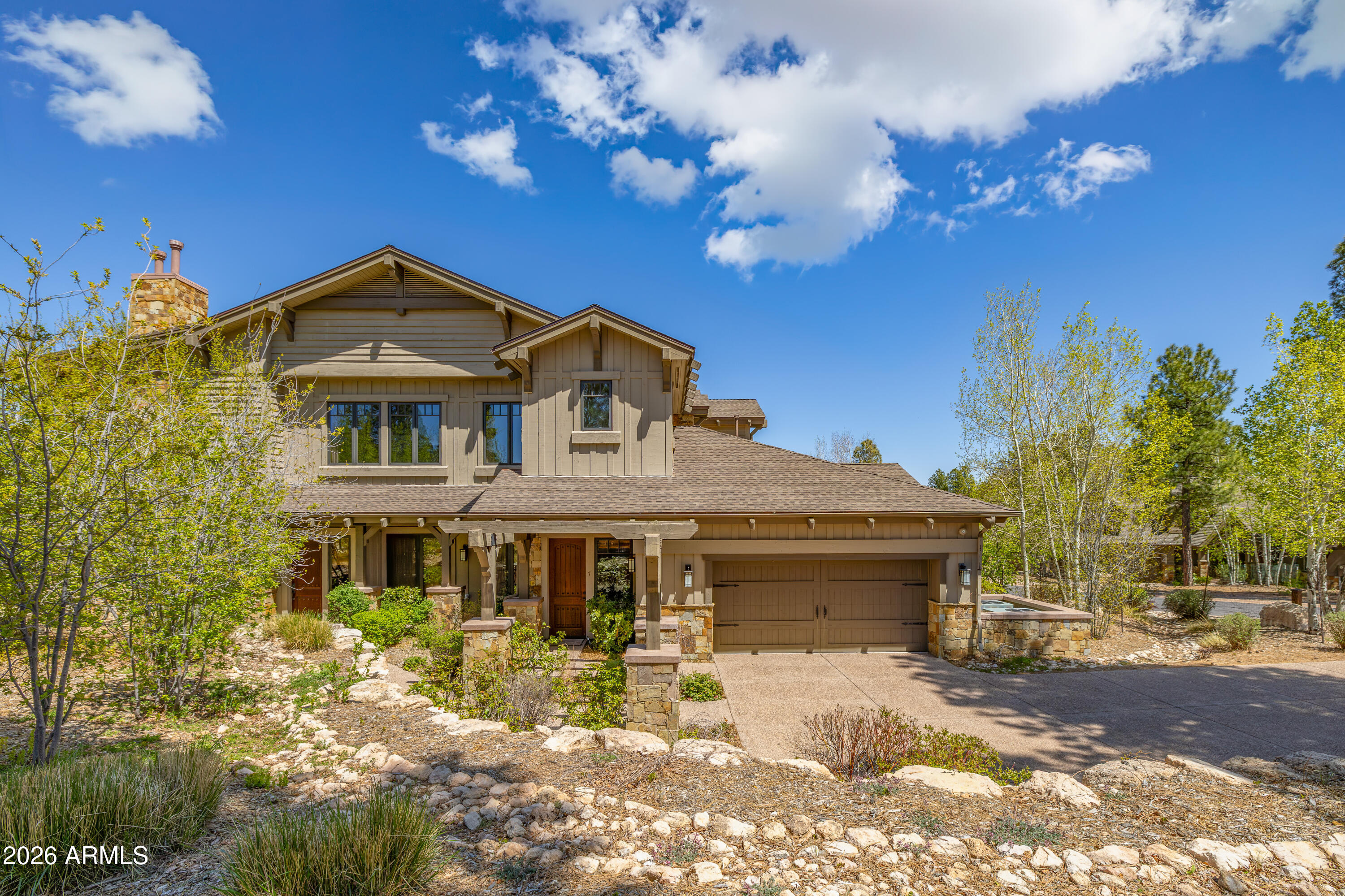 Flagstaff, Arizona, 86005, United States, 3 Bedrooms Bedrooms, ,2 BathroomsBathrooms,Residential,Active,2041563