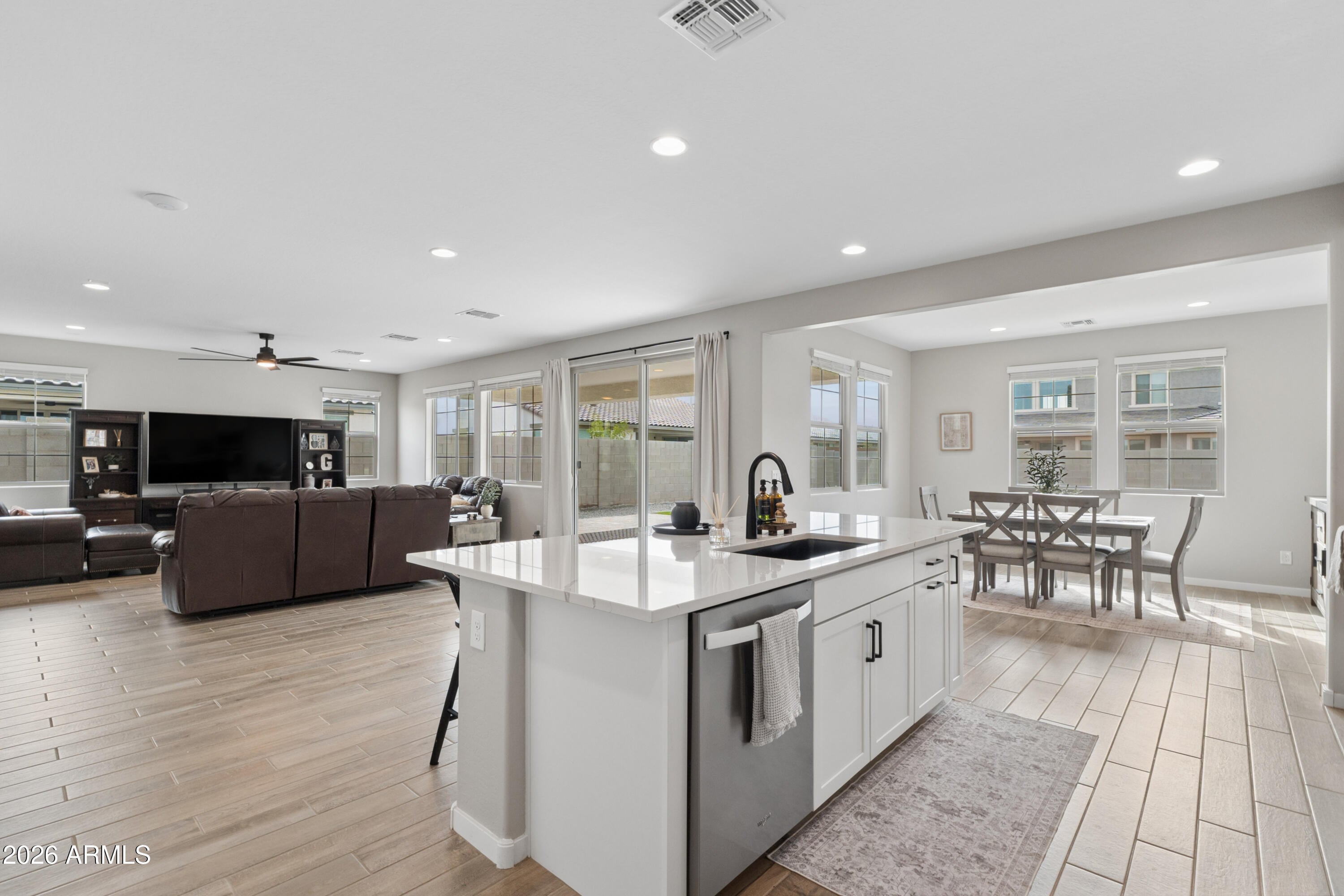 1135 W TREASURE Trail
