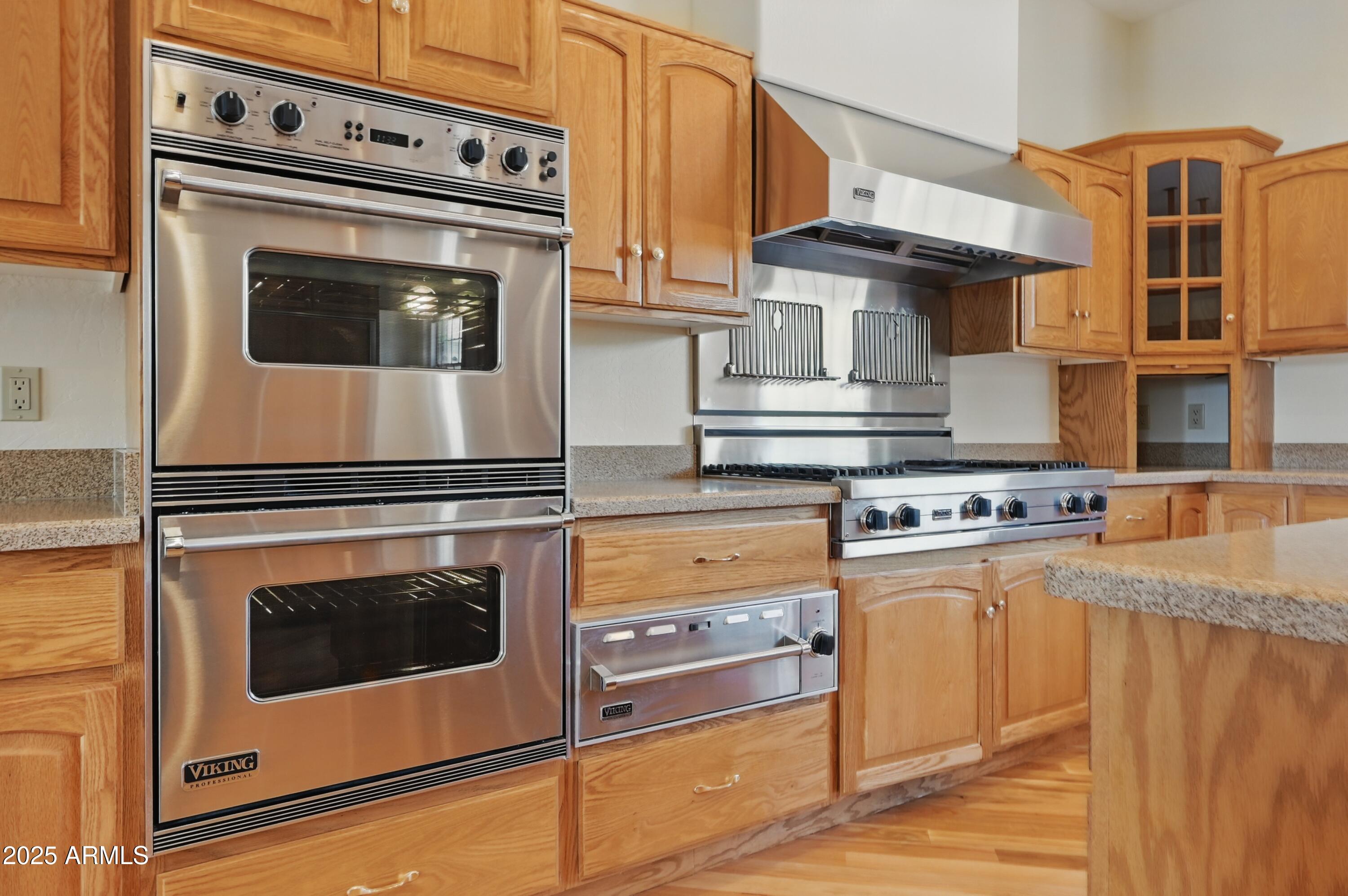 889 E DEALERS CHOICE Lane