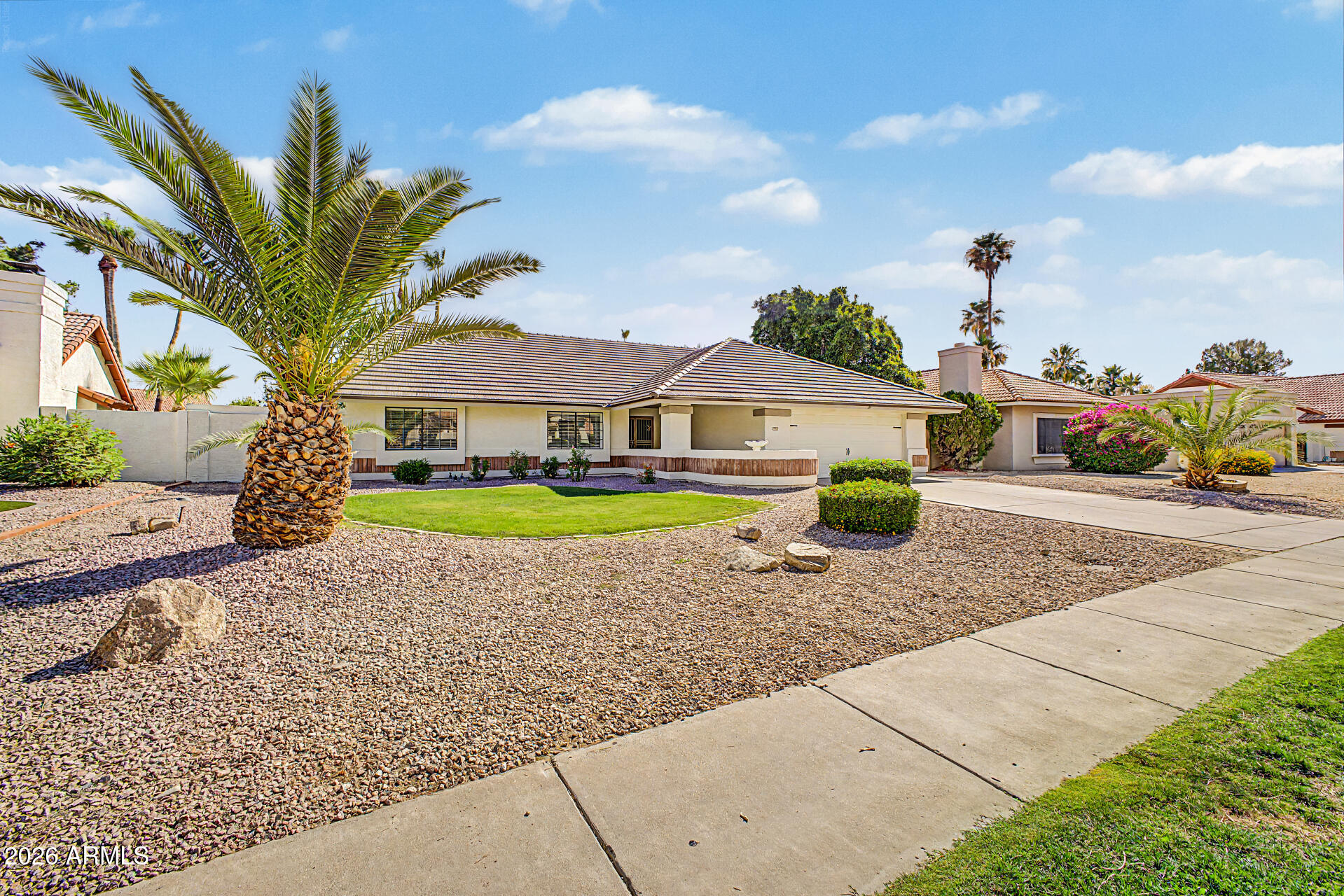 6725 W UTOPIA Road
