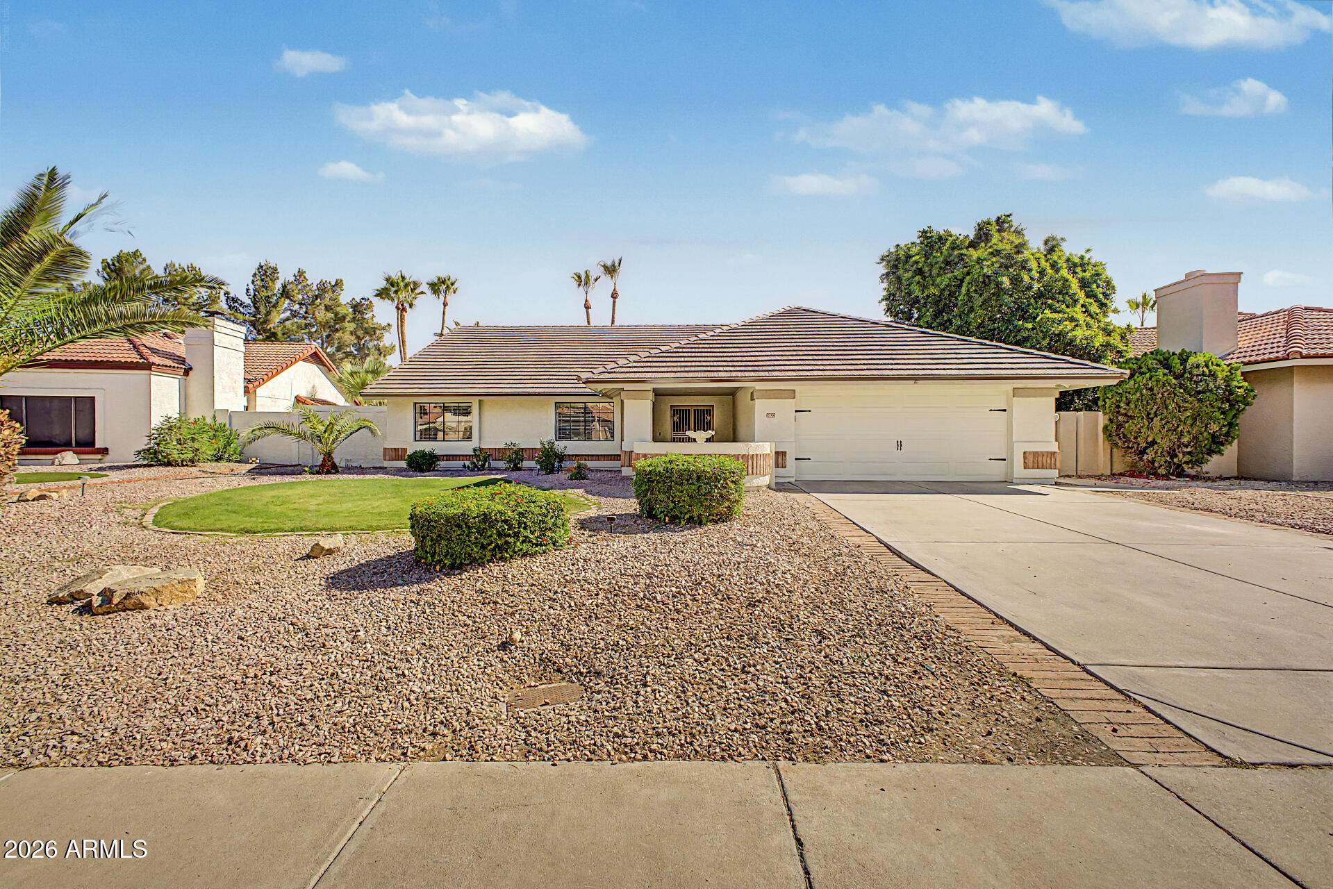 6725 W UTOPIA Road
