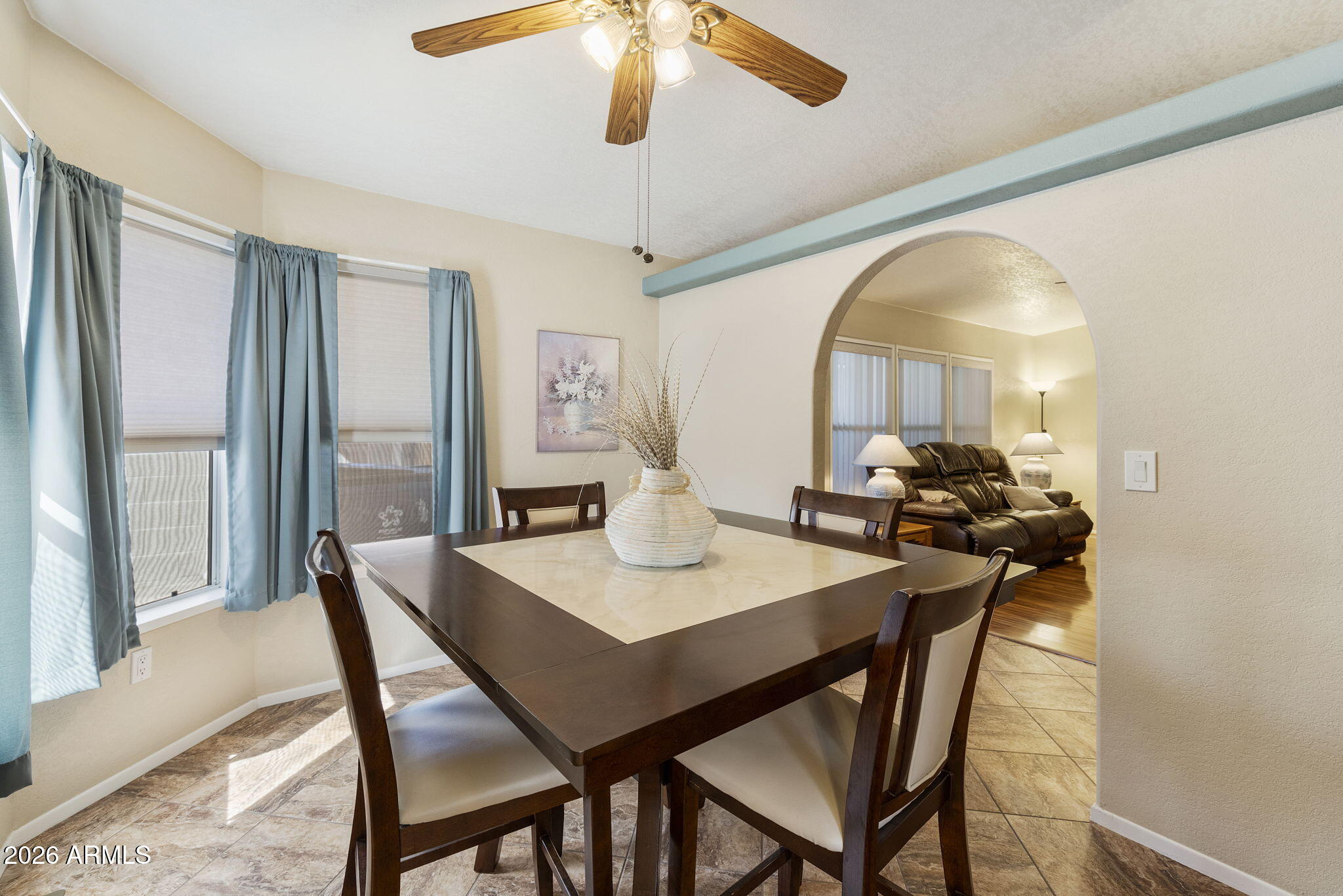 3700 S TOMAHAWK Road 23