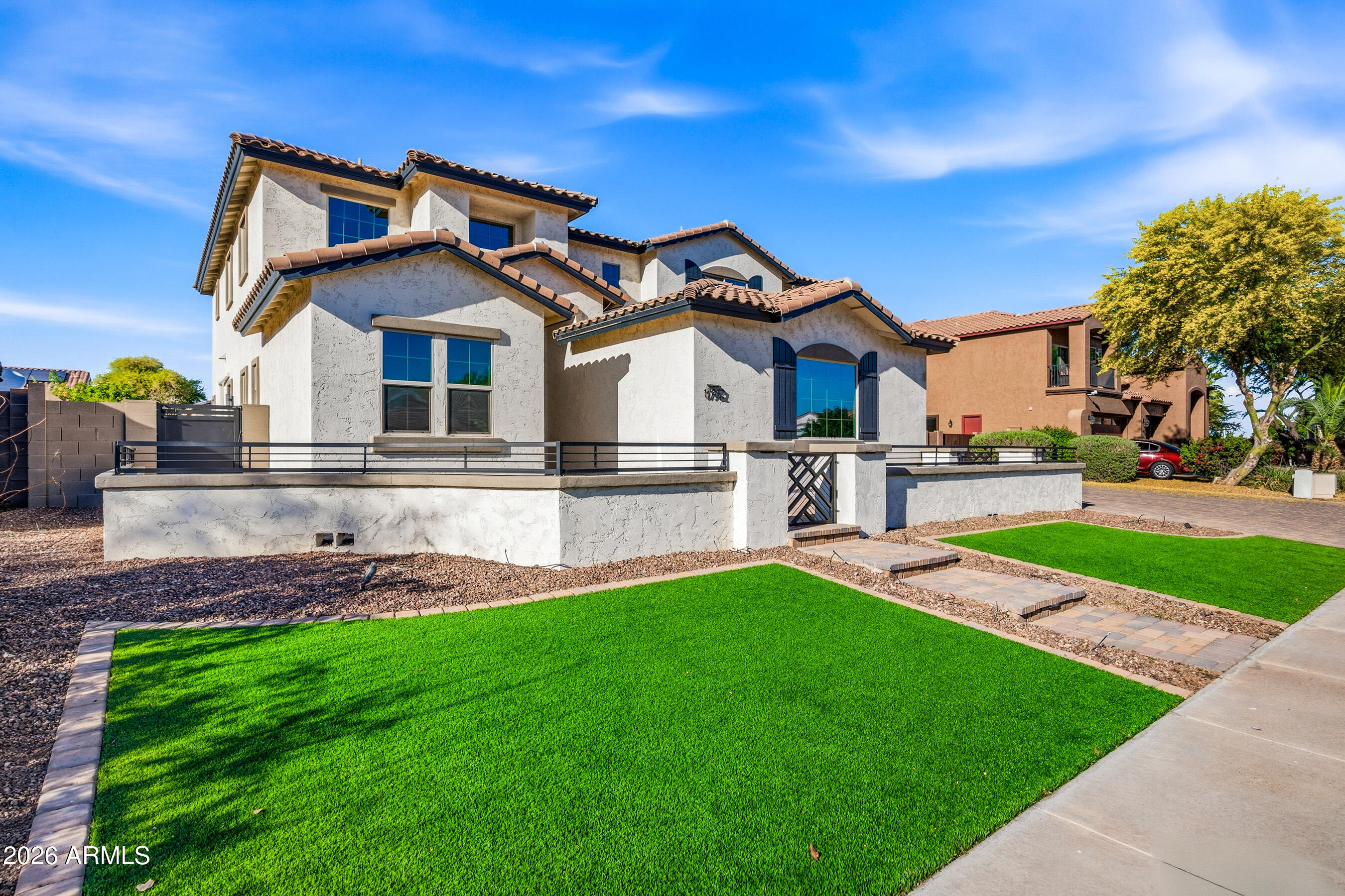 17962 W MONTECITO Avenue