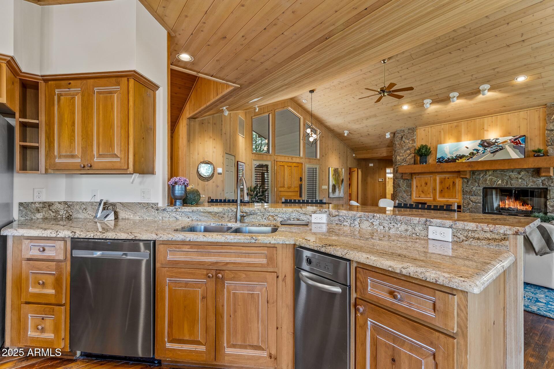 FOREST HIGHLANDS 4 - Residential