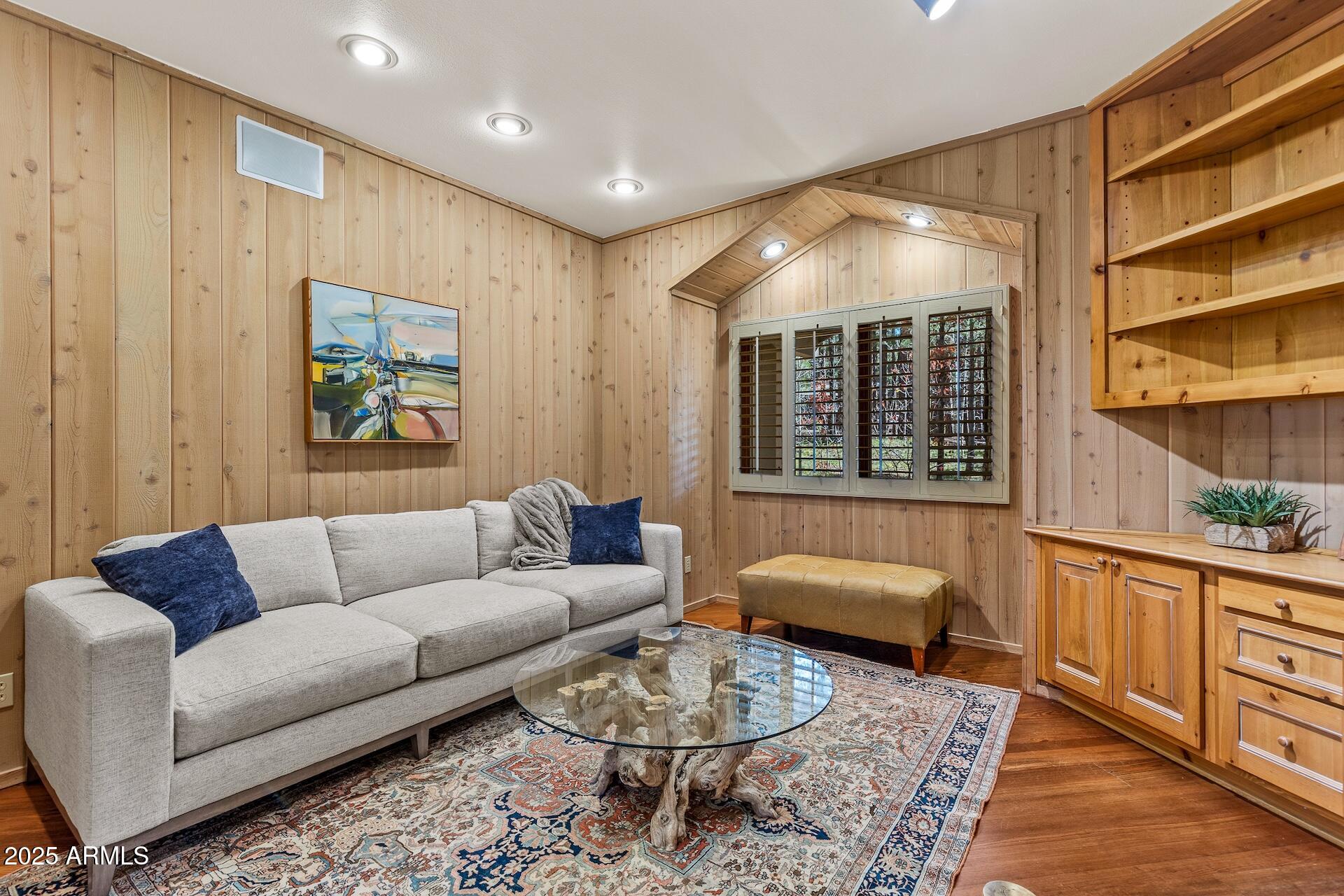 FOREST HIGHLANDS 4 - Residential