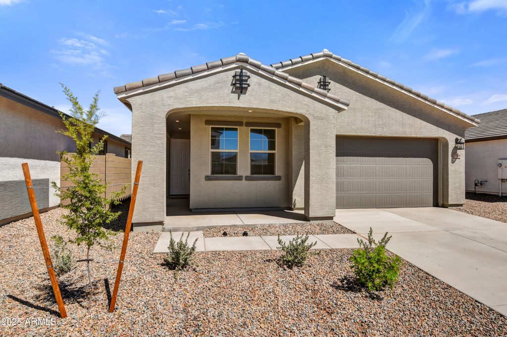 Photo of 37600 W Patterson Street, Maricopa, AZ 85138 (MLS # 6927408)