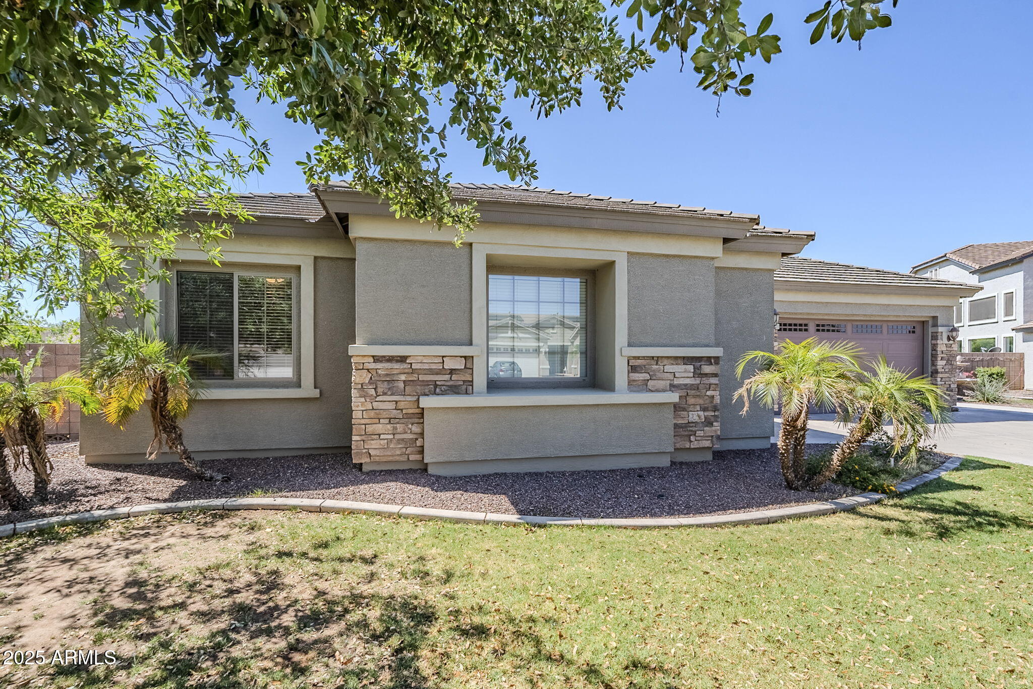 18617 E ARROWHEAD Trail