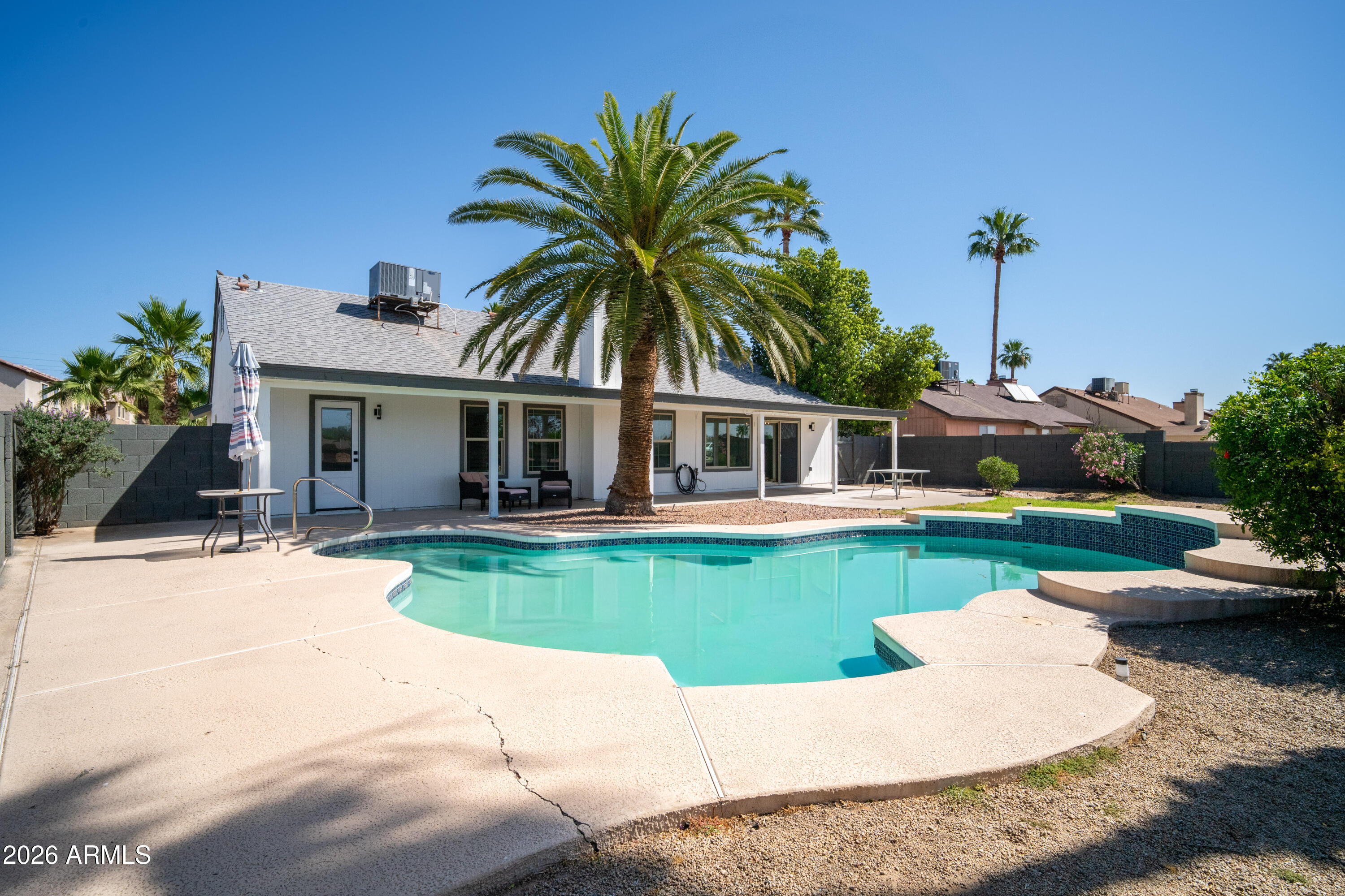 10129 W MARIPOSA Street