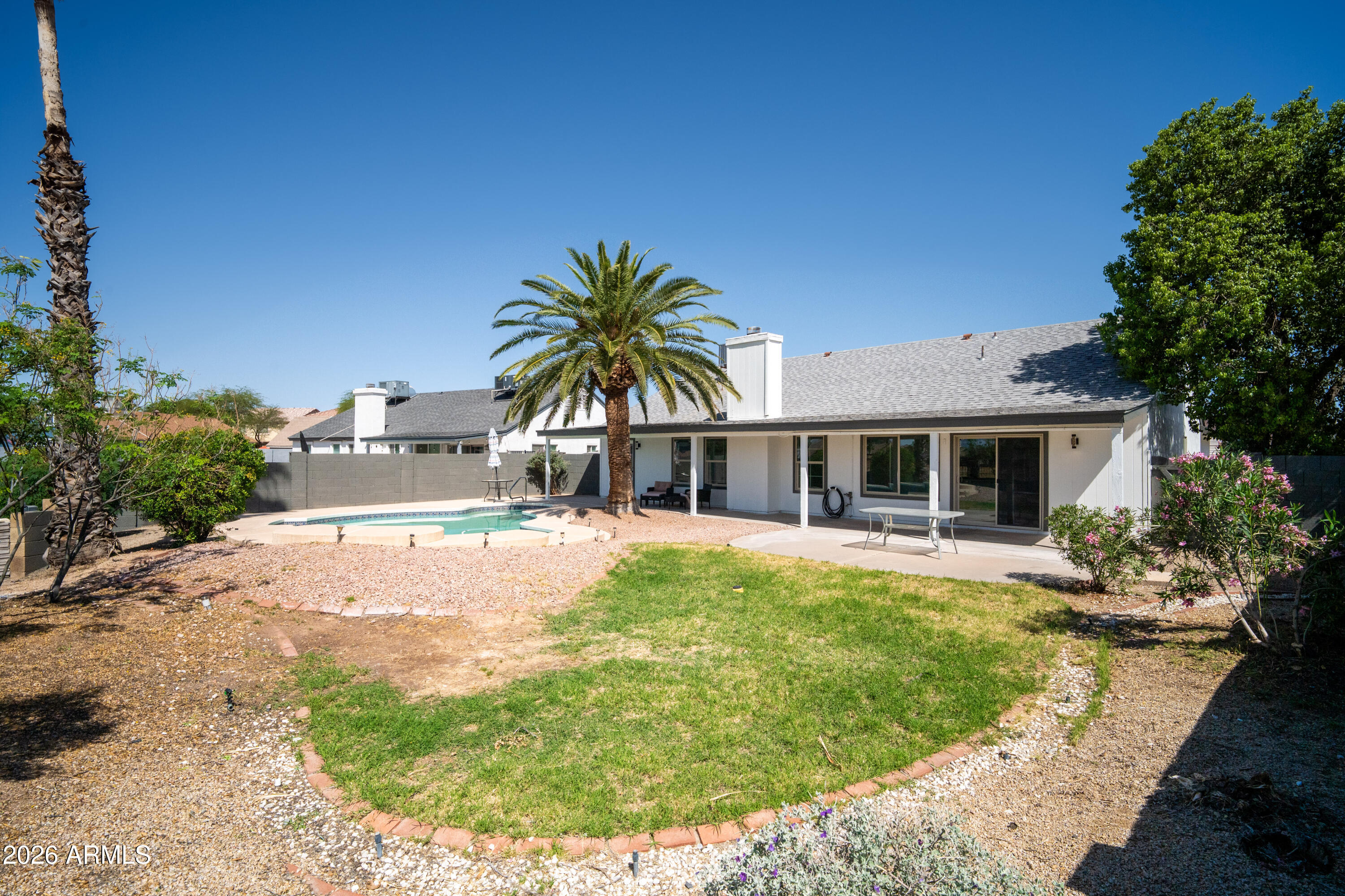 10129 W MARIPOSA Street