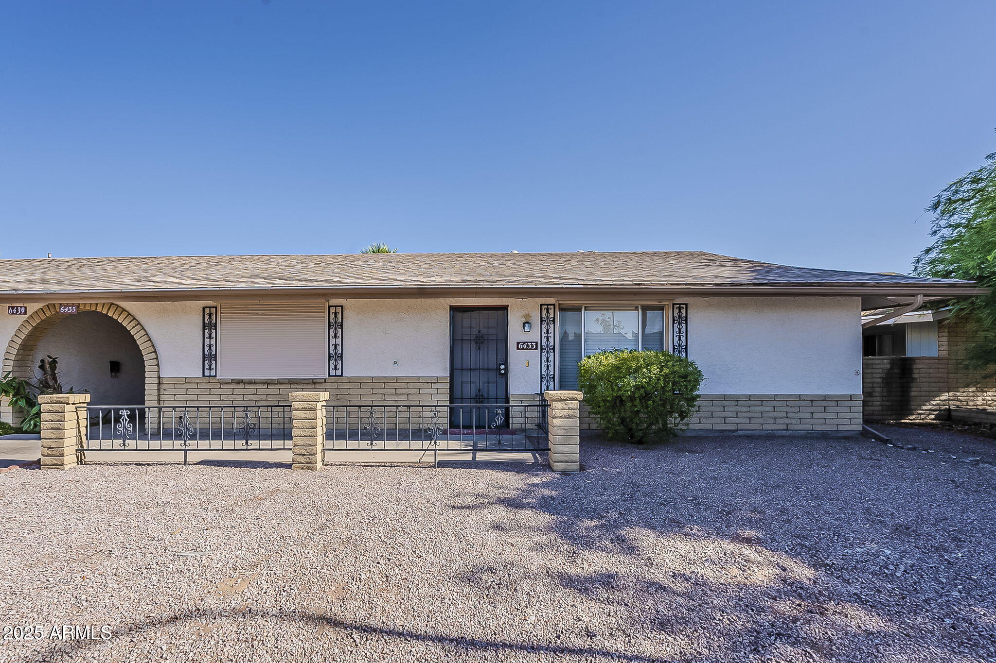 6433 E UNIVERSITY Drive