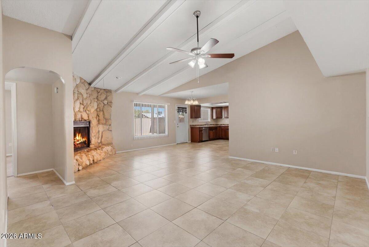 3512 E WILLOW Avenue