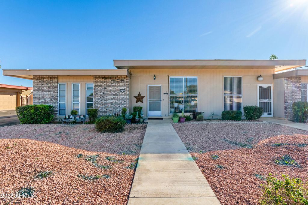 Photo of 10161 W Thunderbird Boulevard, Sun City, AZ 85351 (MLS # 6955839)