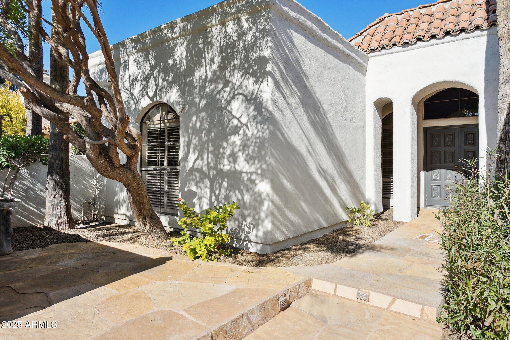 8008 E DEL RUBI Drive