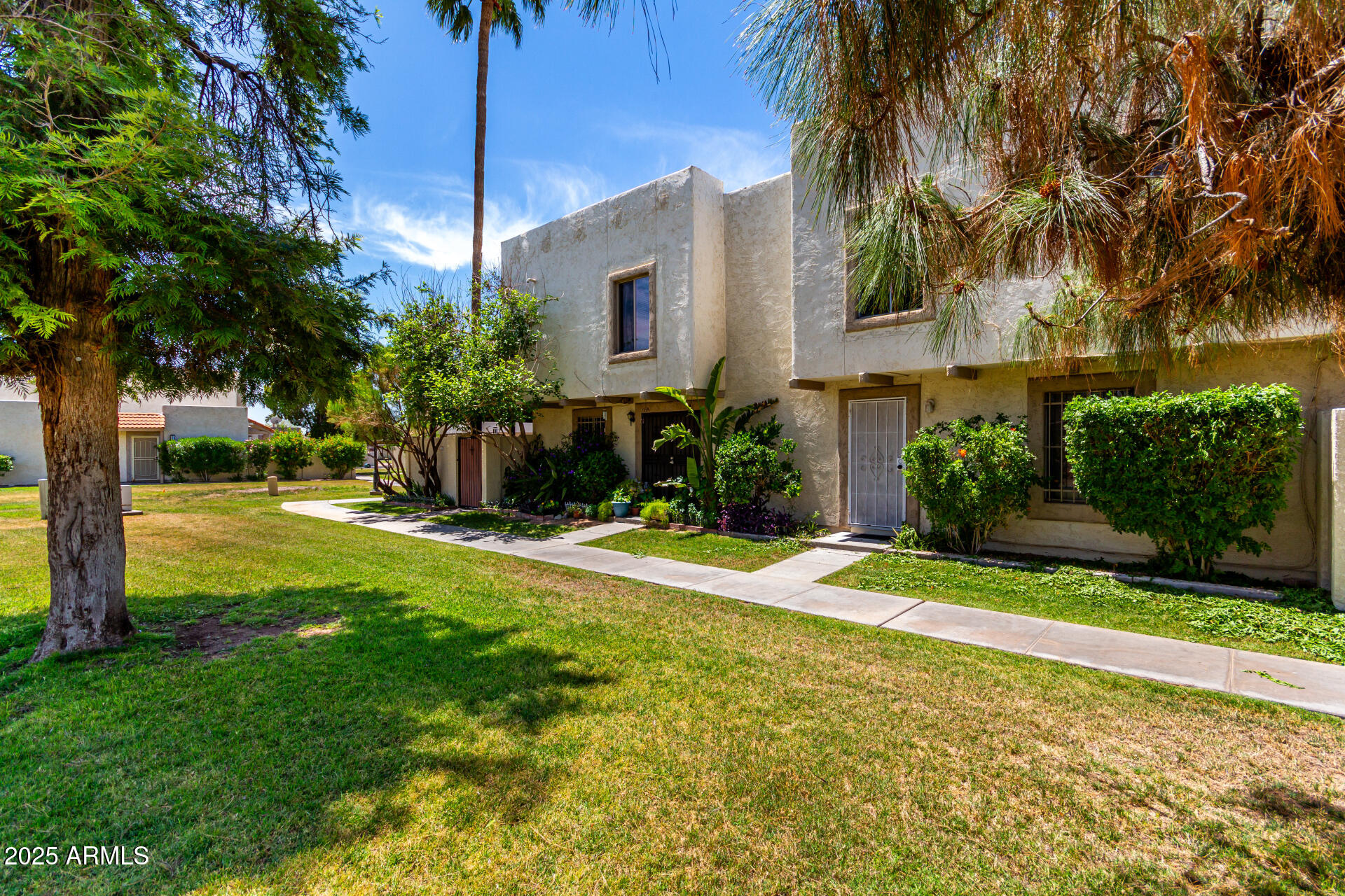 7915 E KEIM Drive