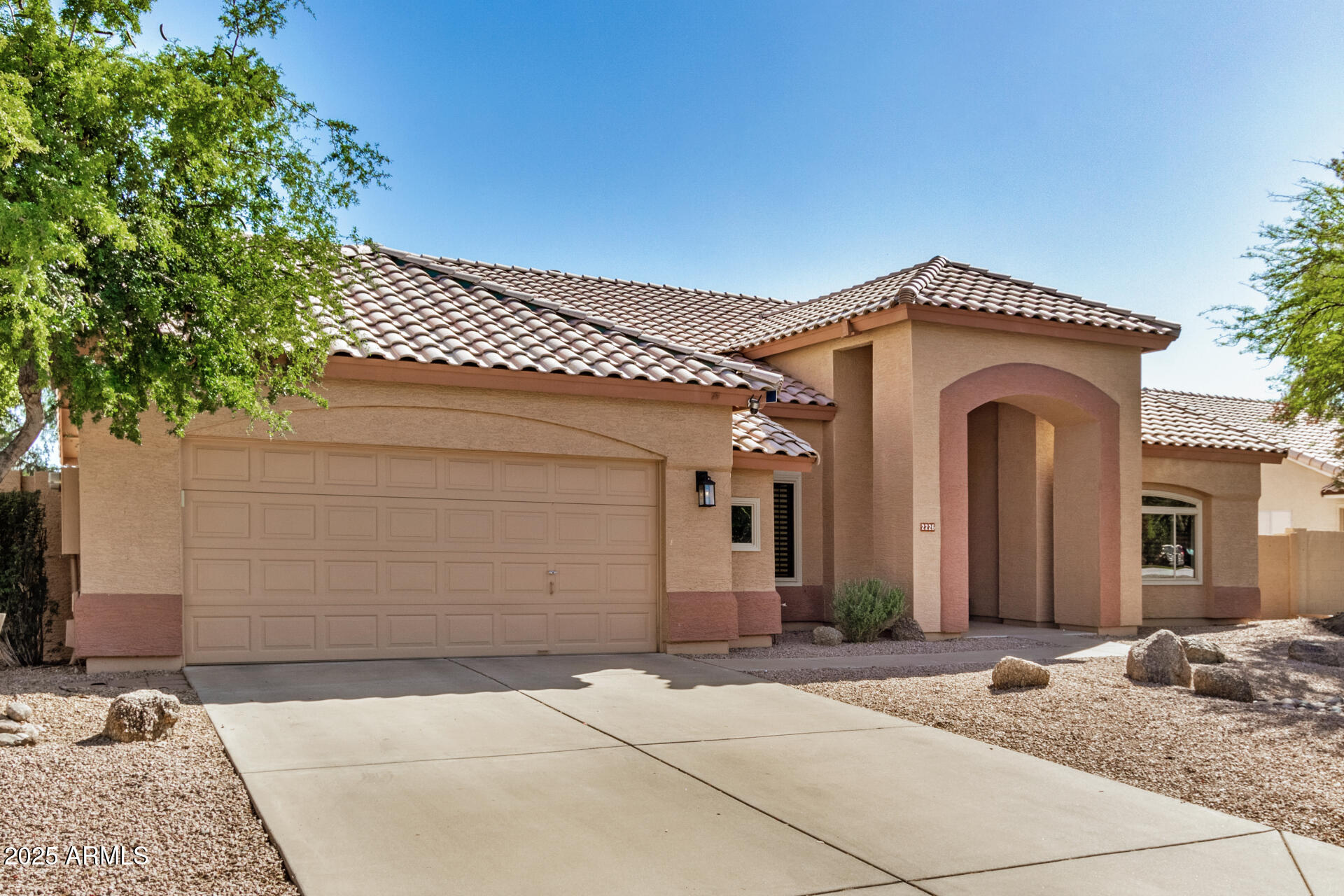 2226 N GENTRY --