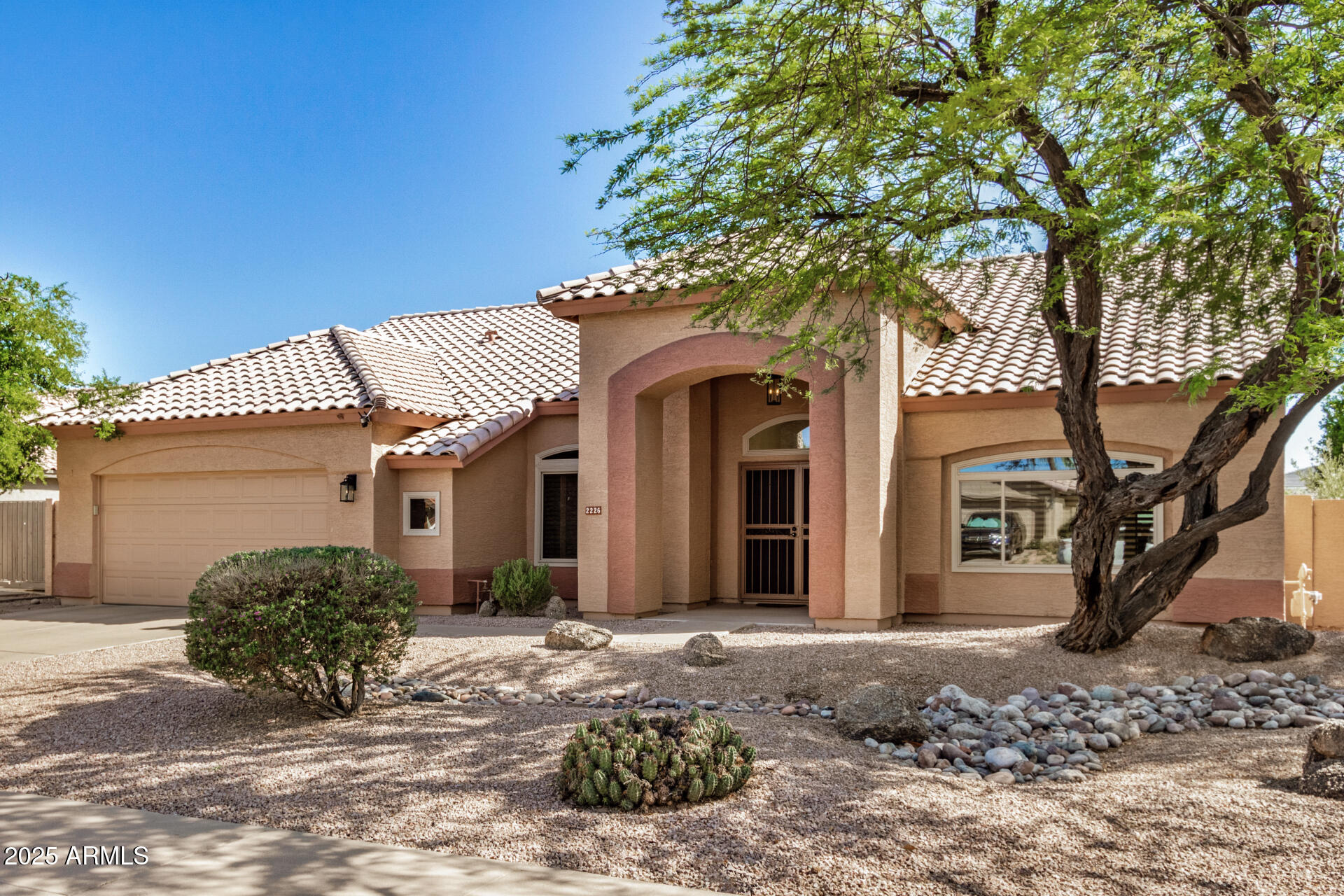 2226 N GENTRY --