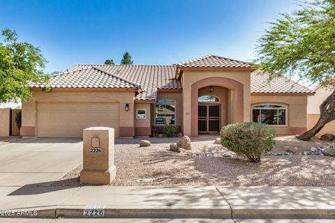 2226 N GENTRY -- Mesa AZ 85213