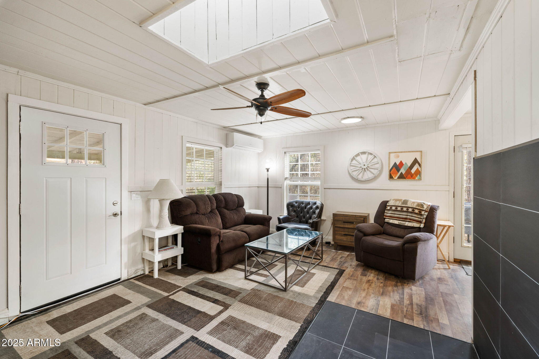 1347 W QUARTZ Road W