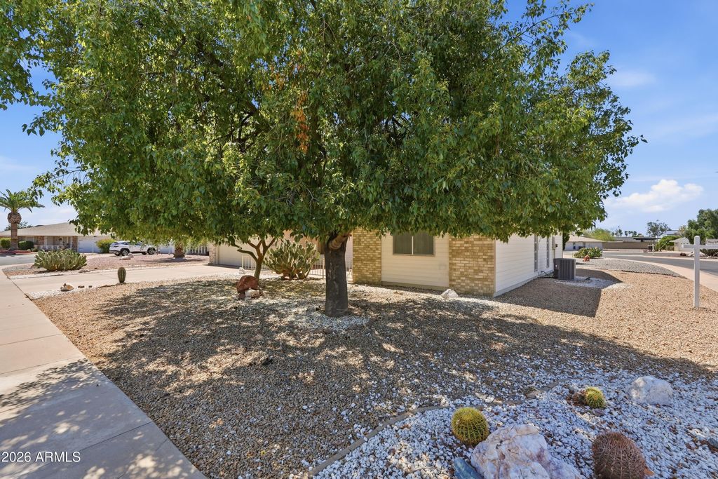 Photo of 9633 W Campana Drive, Sun City, AZ 85351 (MLS # 7007477)