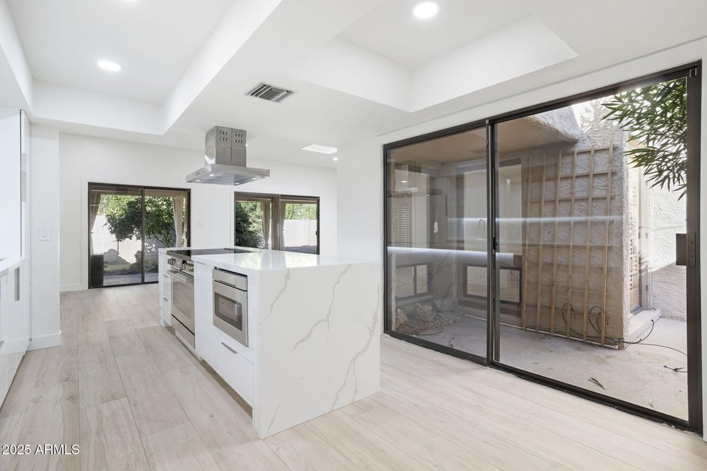 Photo of 4525 N 66th Street #122, Scottsdale, AZ 85251 (MLS # 6950297)